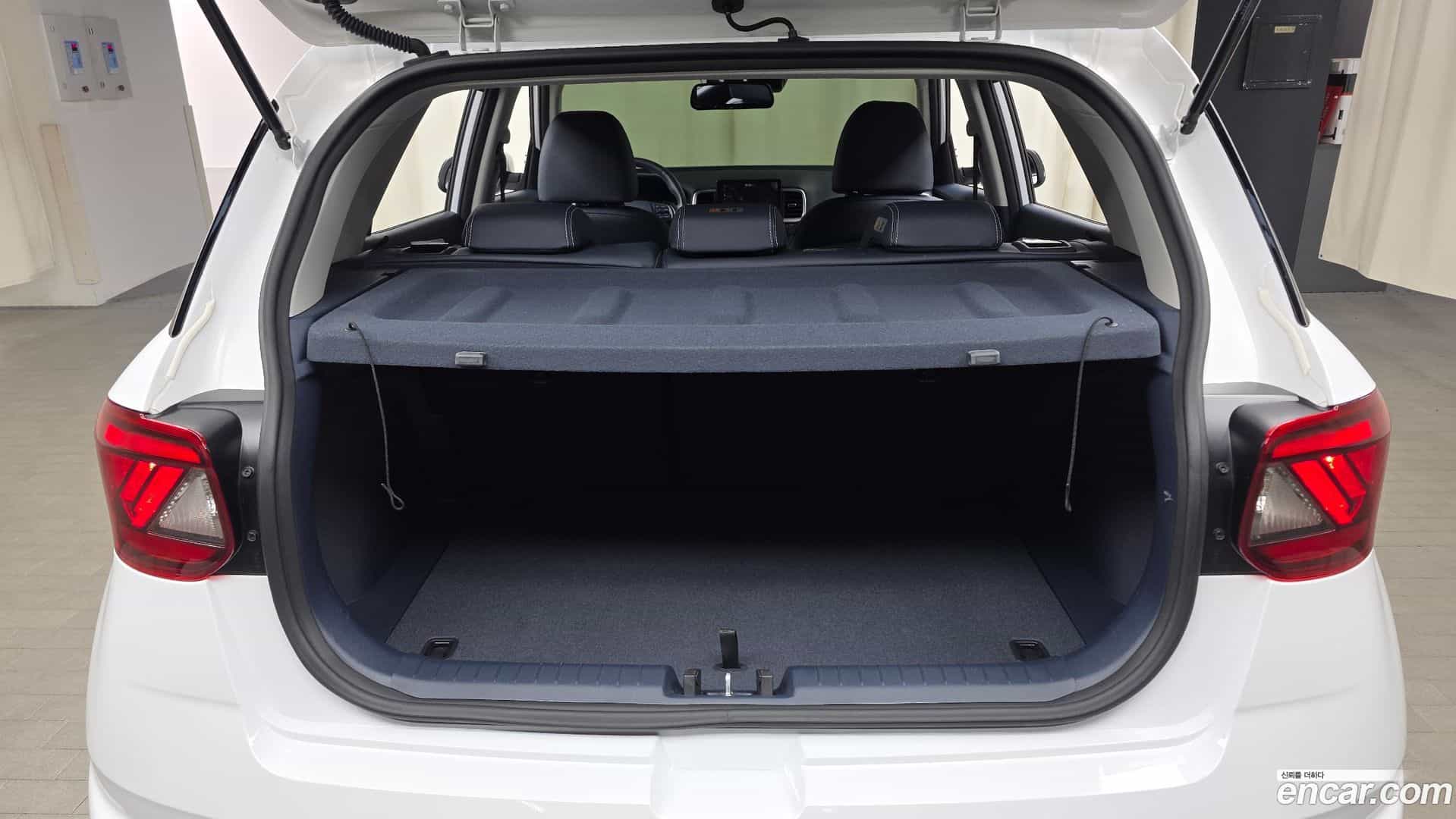 Venue Hyundai 2021.10-OPTION-024