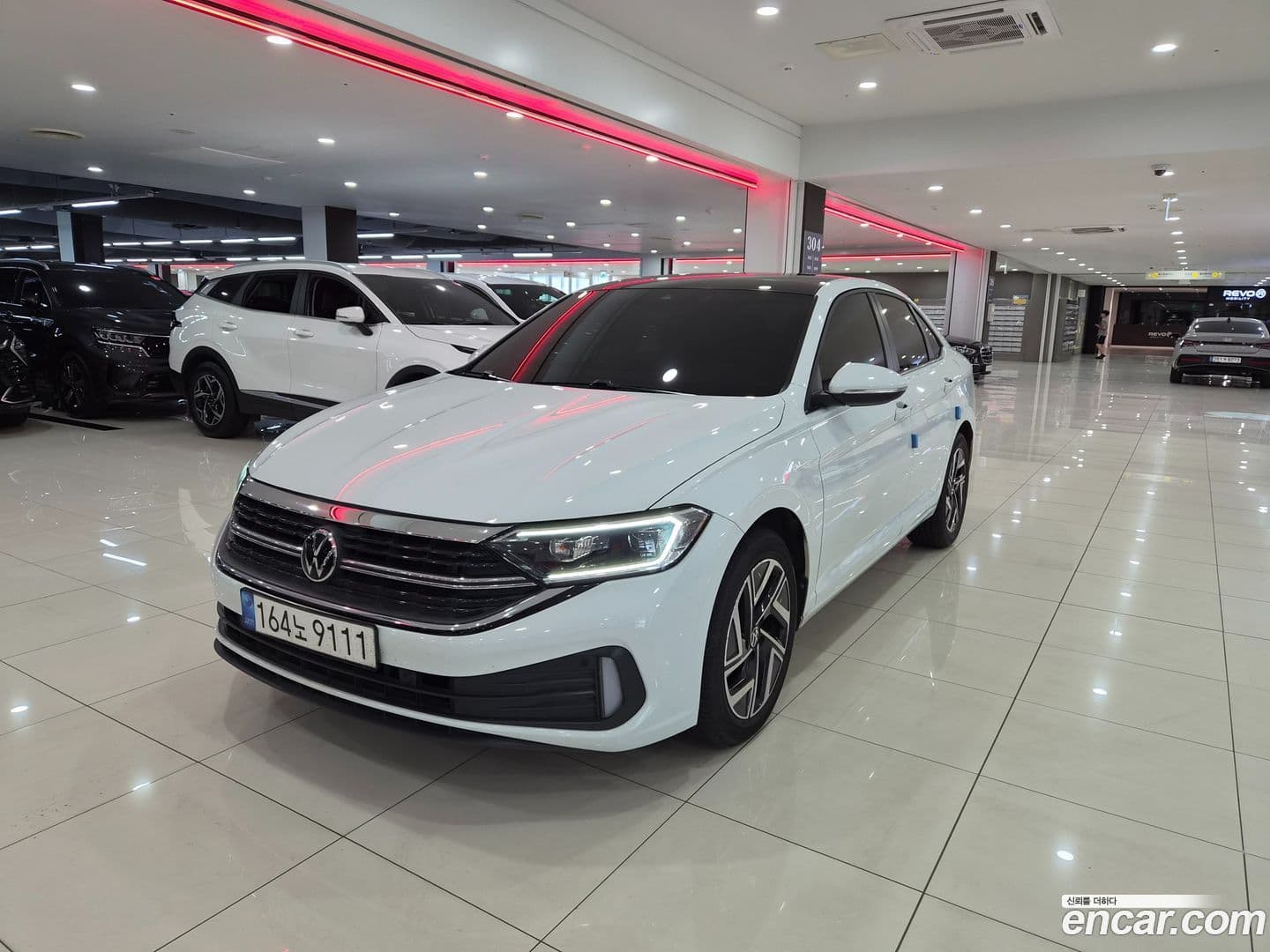 Main__Slider__Photo:Jetta Volkswagen 2022.10-0