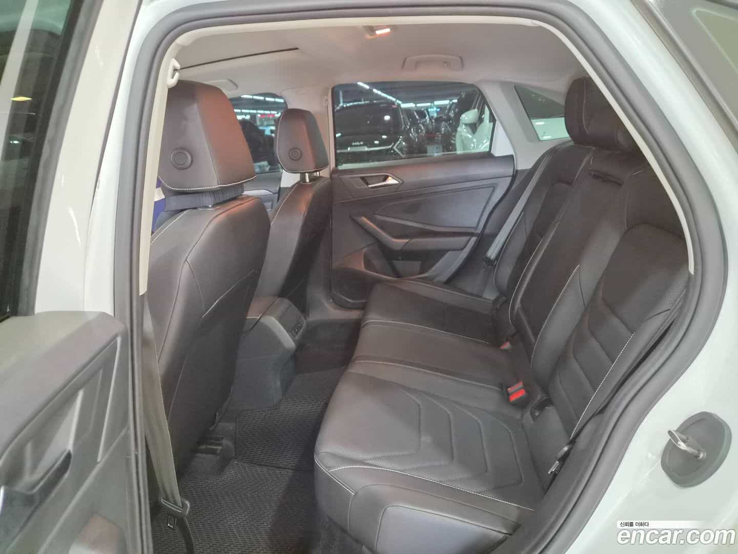 Jetta Volkswagen 2022.10-OPTION-015