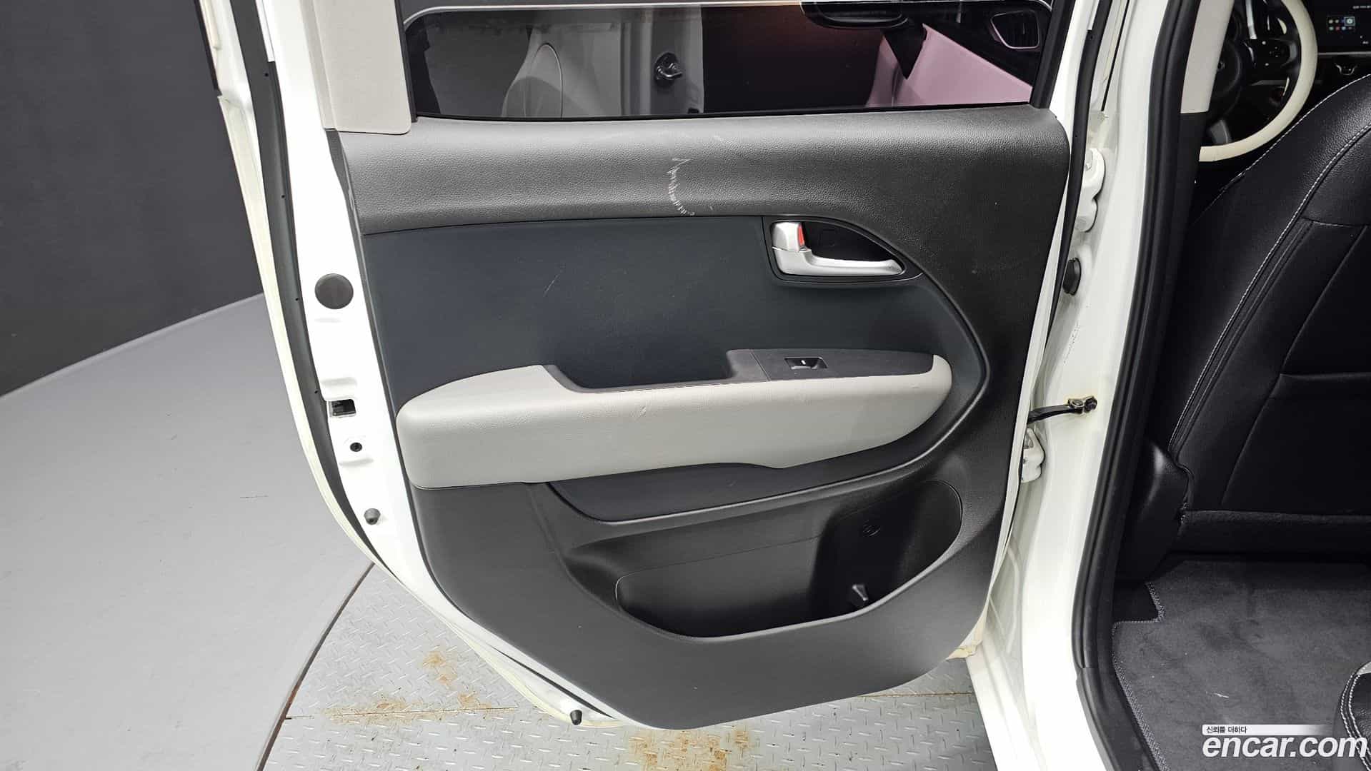 RAY Kia 2021.2-INNER-035