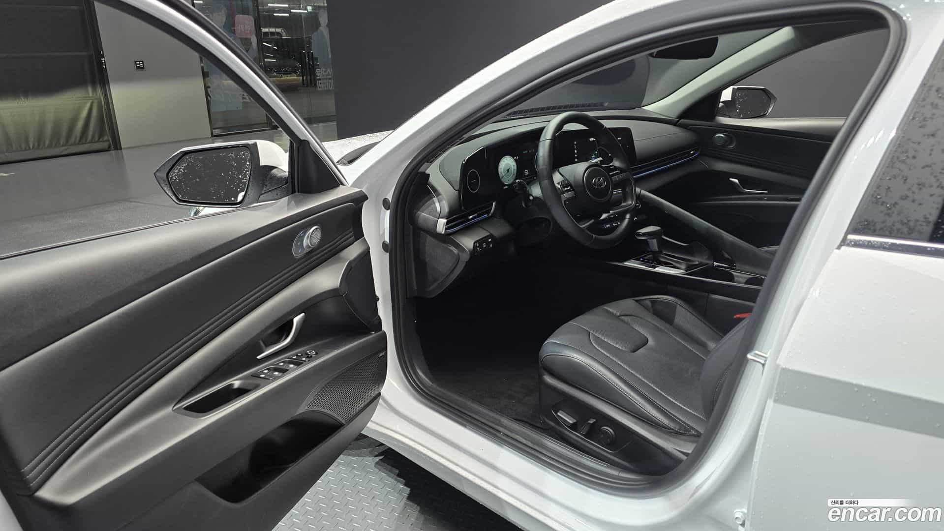 AVANTE Hyundai 2022.8-INNER-010