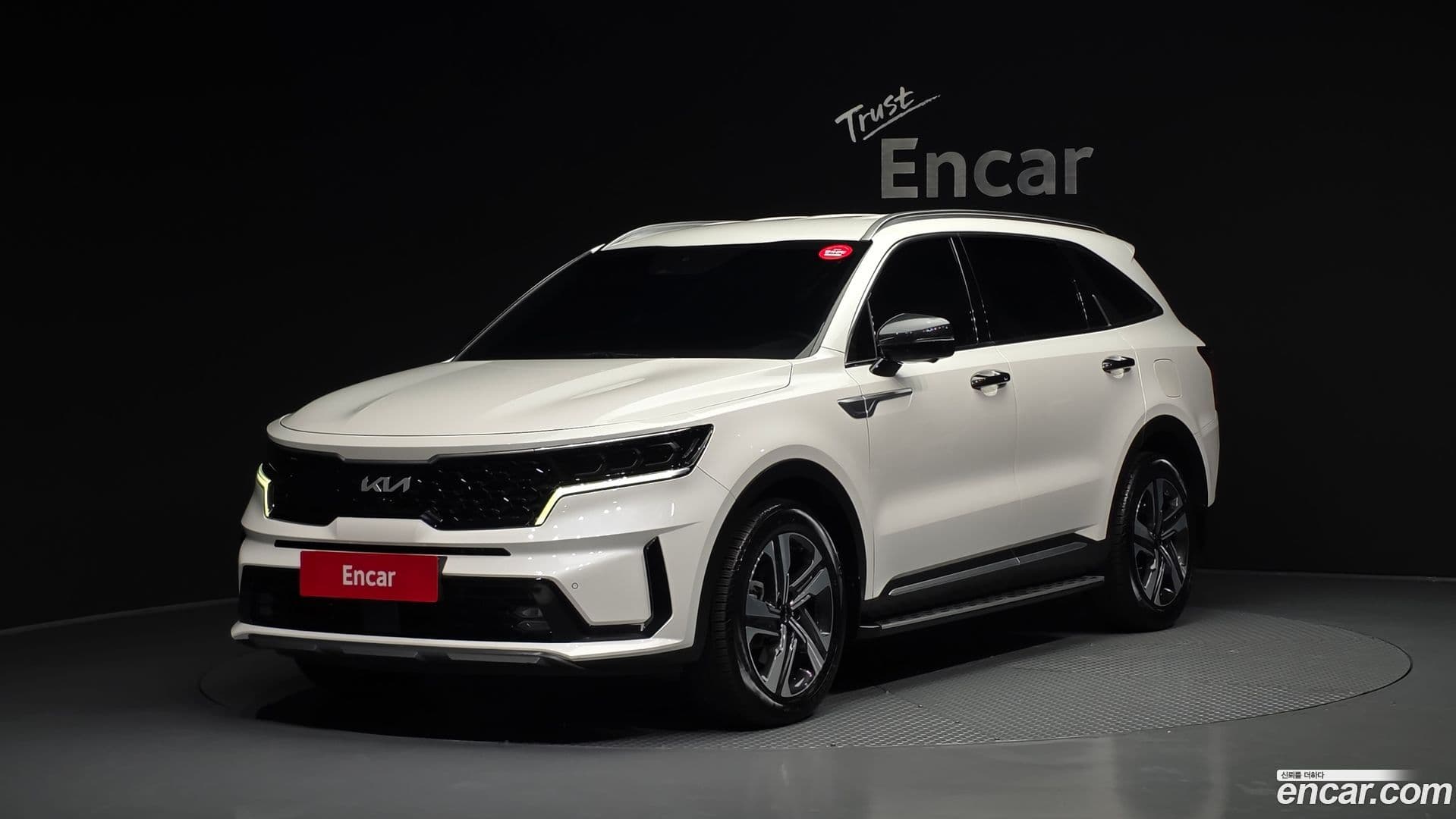 Main__Slider__Photo:Sorento Kia 2023.5-0