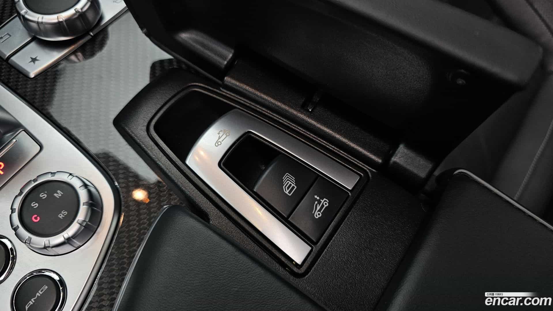 SL-Class Mercedes-Benz 2015.10-OPTION-021