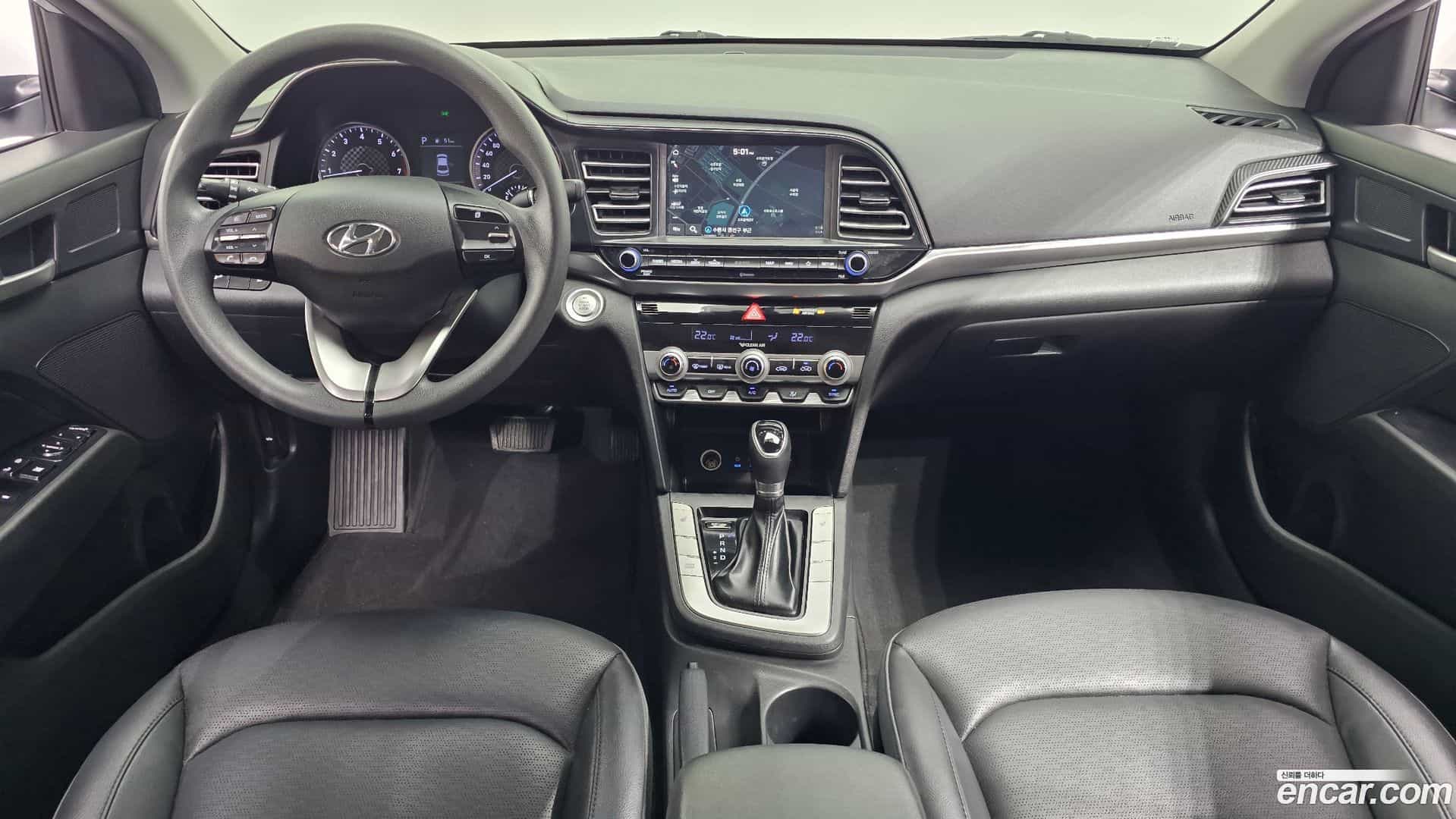 AVANTE Hyundai 2020.2-INNER-007