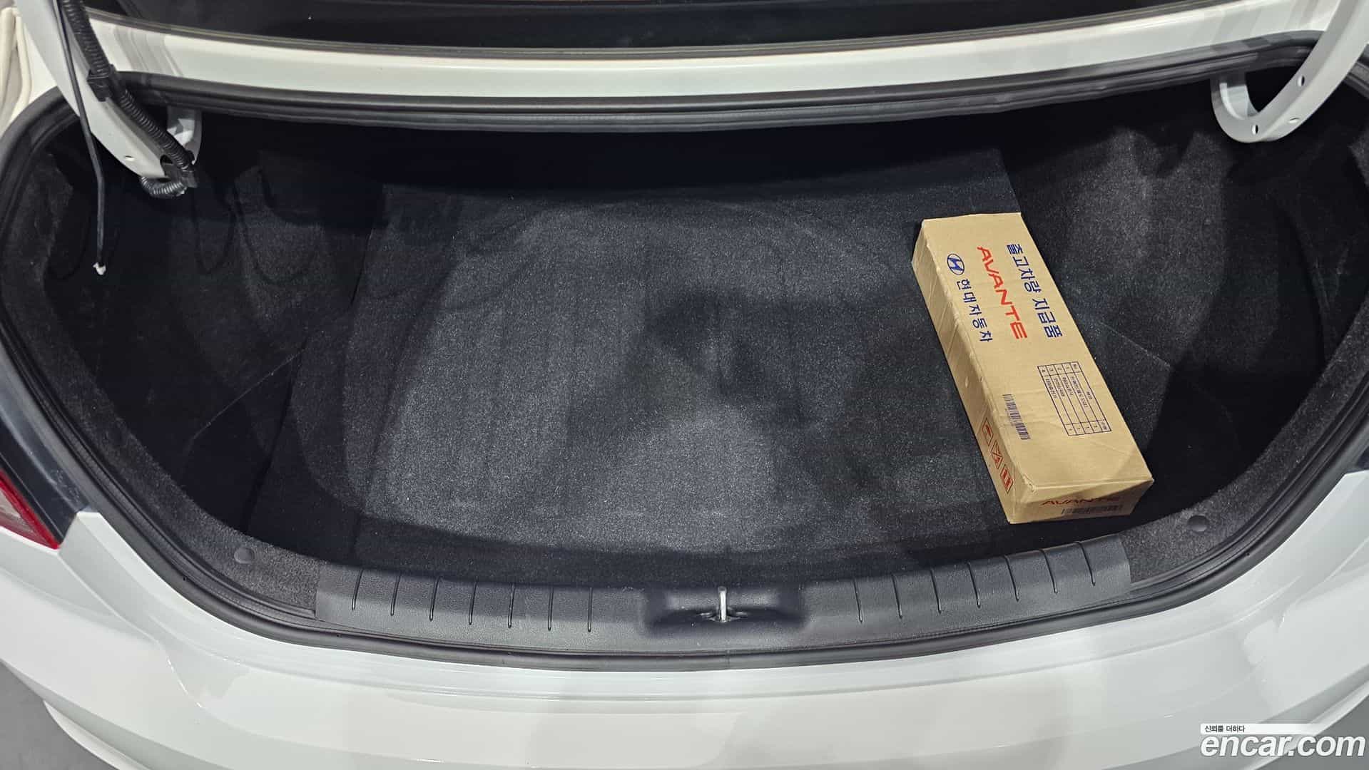AVANTE Hyundai 2020.2-OPTION-024