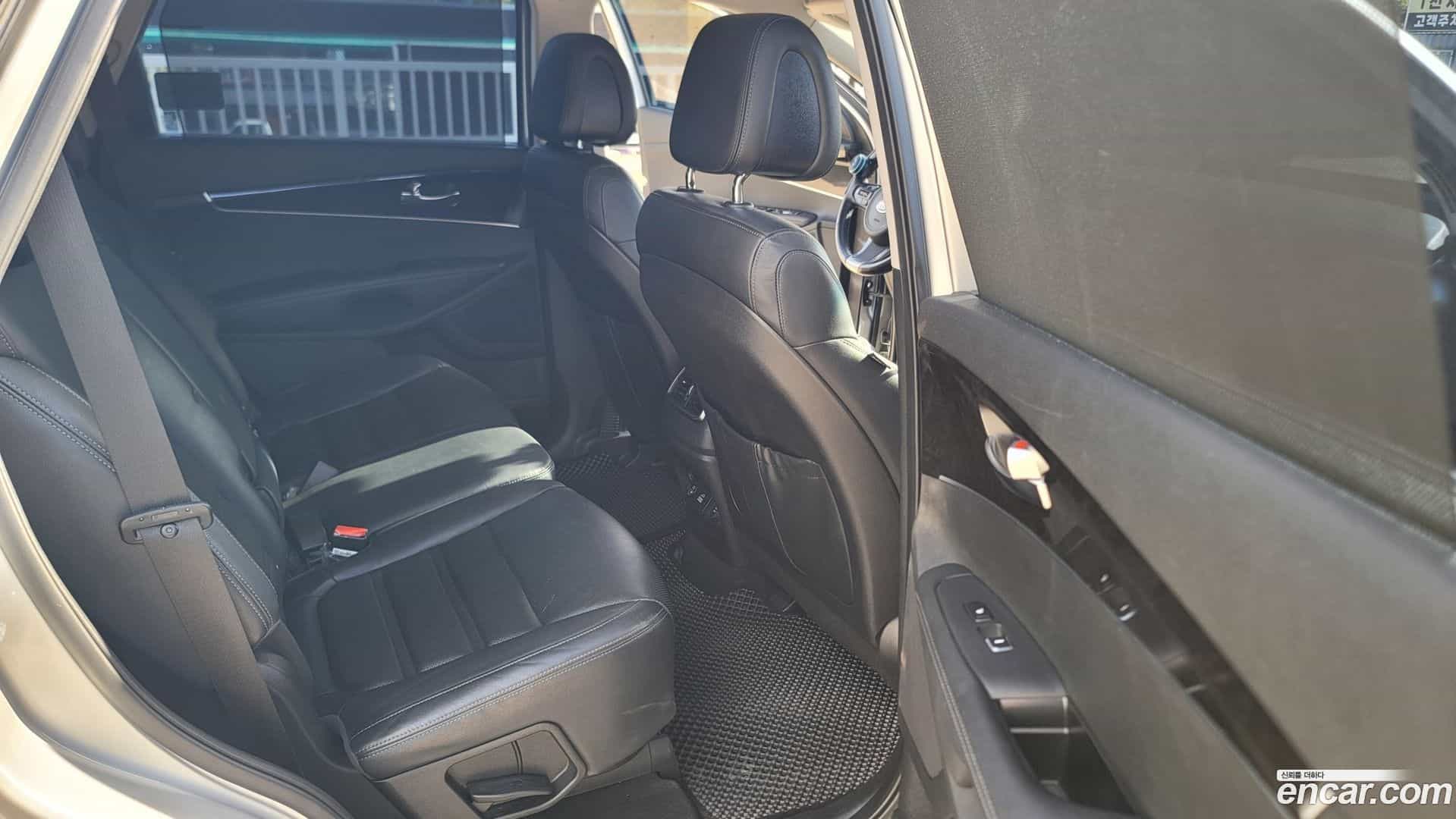 Sorento Kia 2016.2-OPTION-018