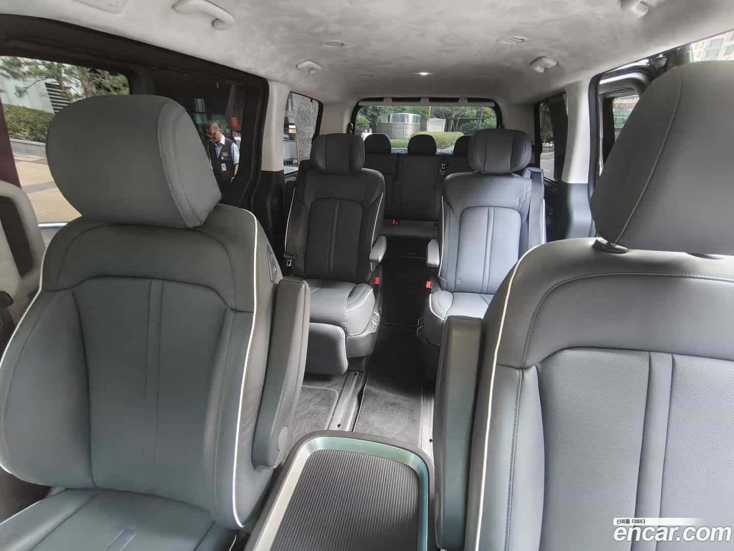 Staria Hyundai 2023.1-INNER-008