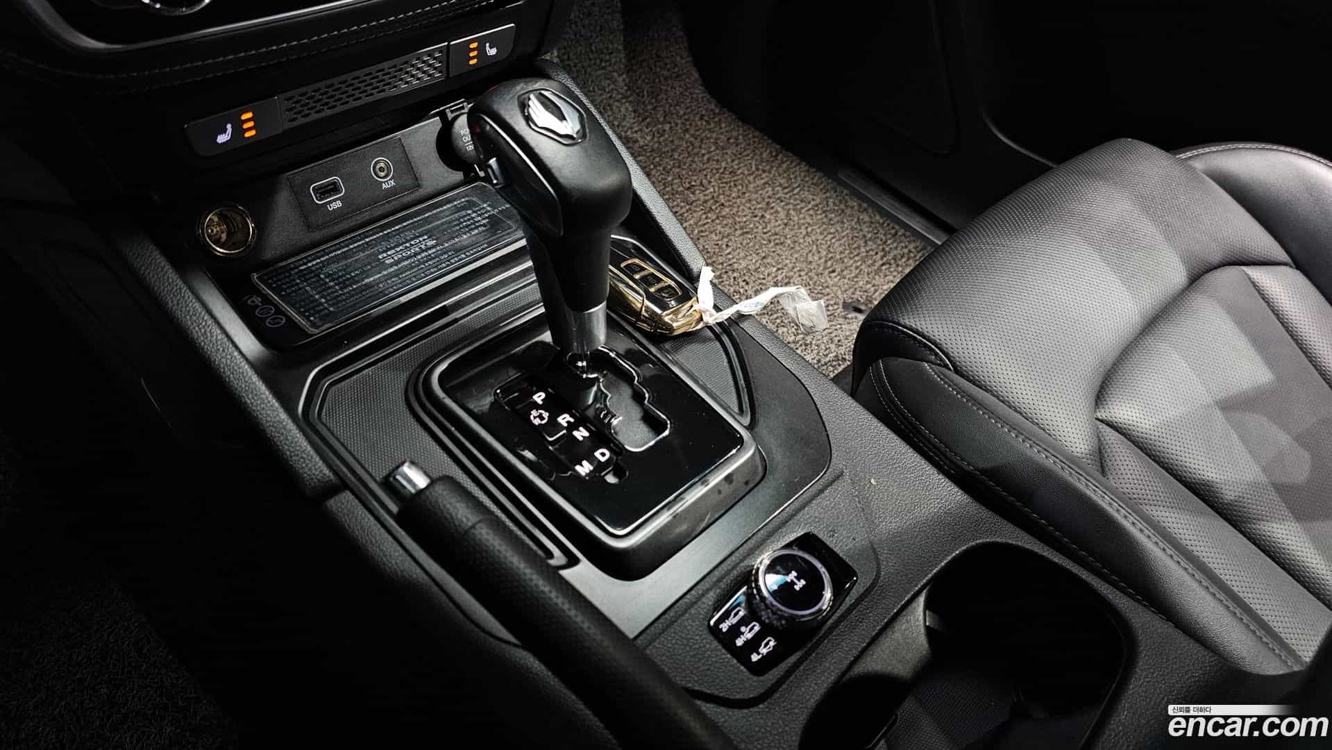 Rexton KG Mobility 2020.4-INNER-009