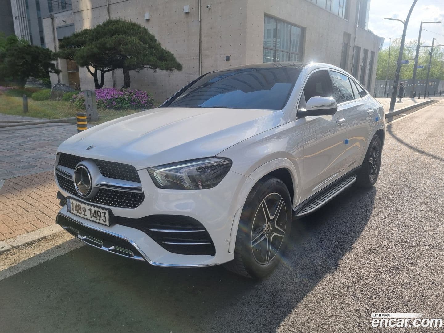 Main__Slider__Photo:GLE-Class Mercedes-Benz 2020.9-0