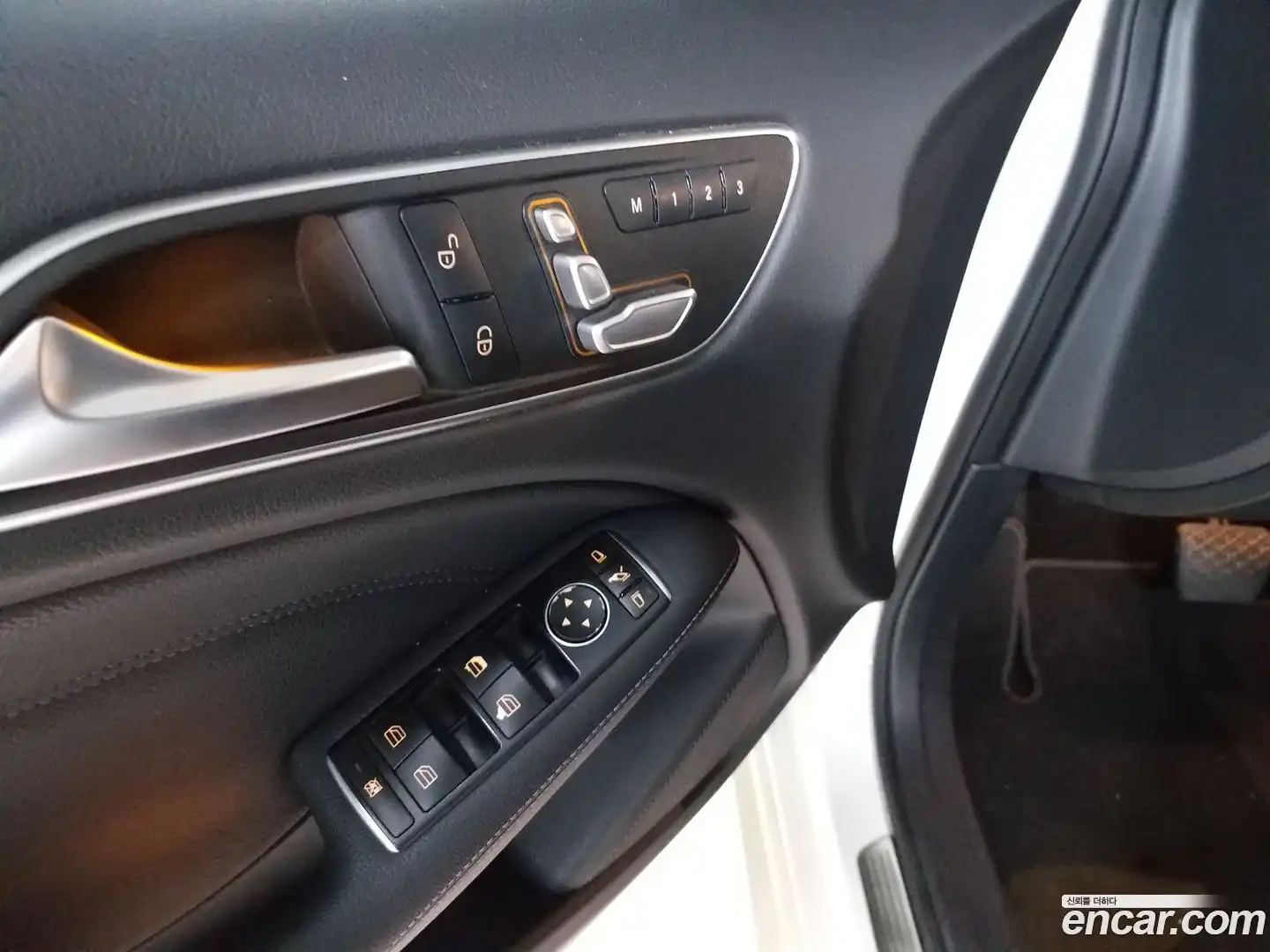 B-Class Mercedes-Benz 2016.2-OPTION-016
