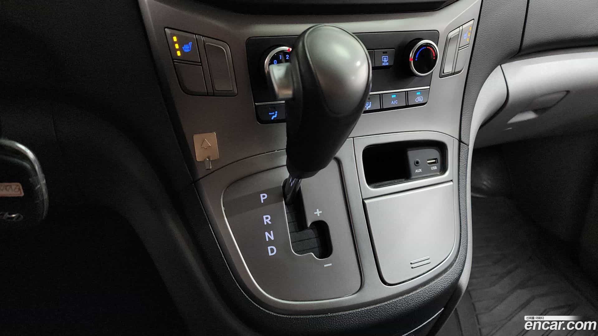 Starex Hyundai 2021.3-INNER-009