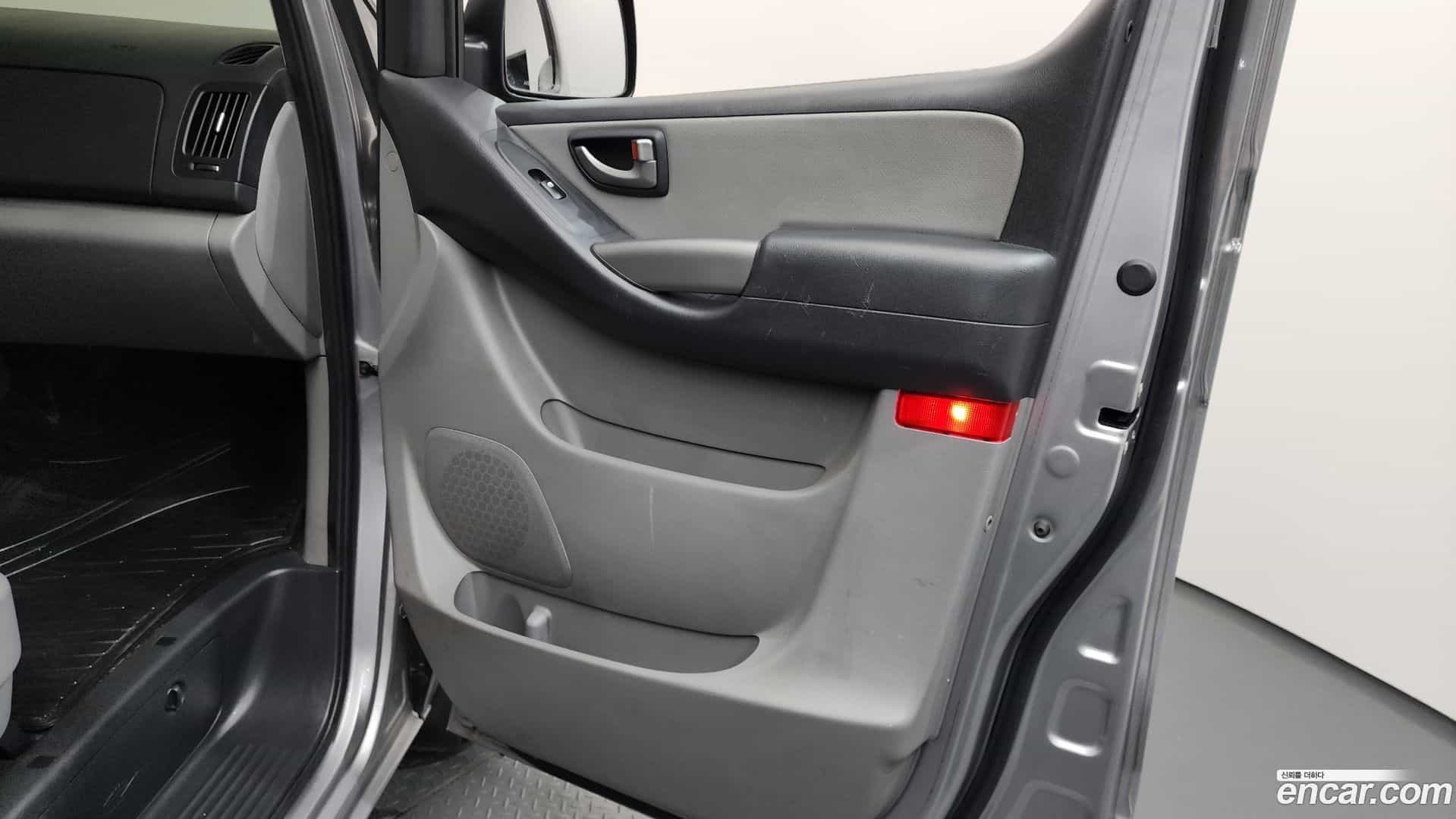 Starex Hyundai 2021.3-INNER-034