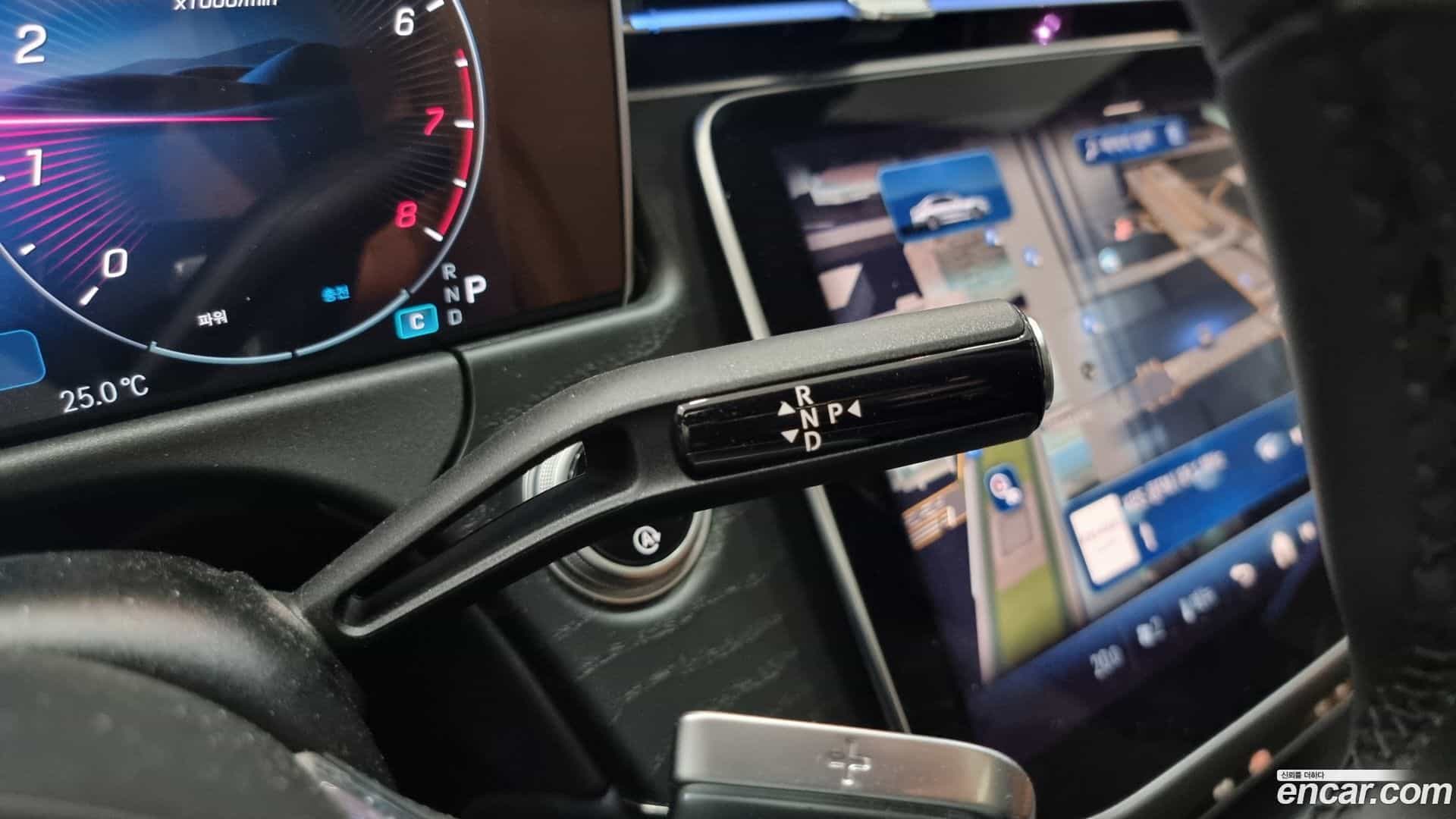 E-Class Mercedes-Benz 2025.6-INNER-009