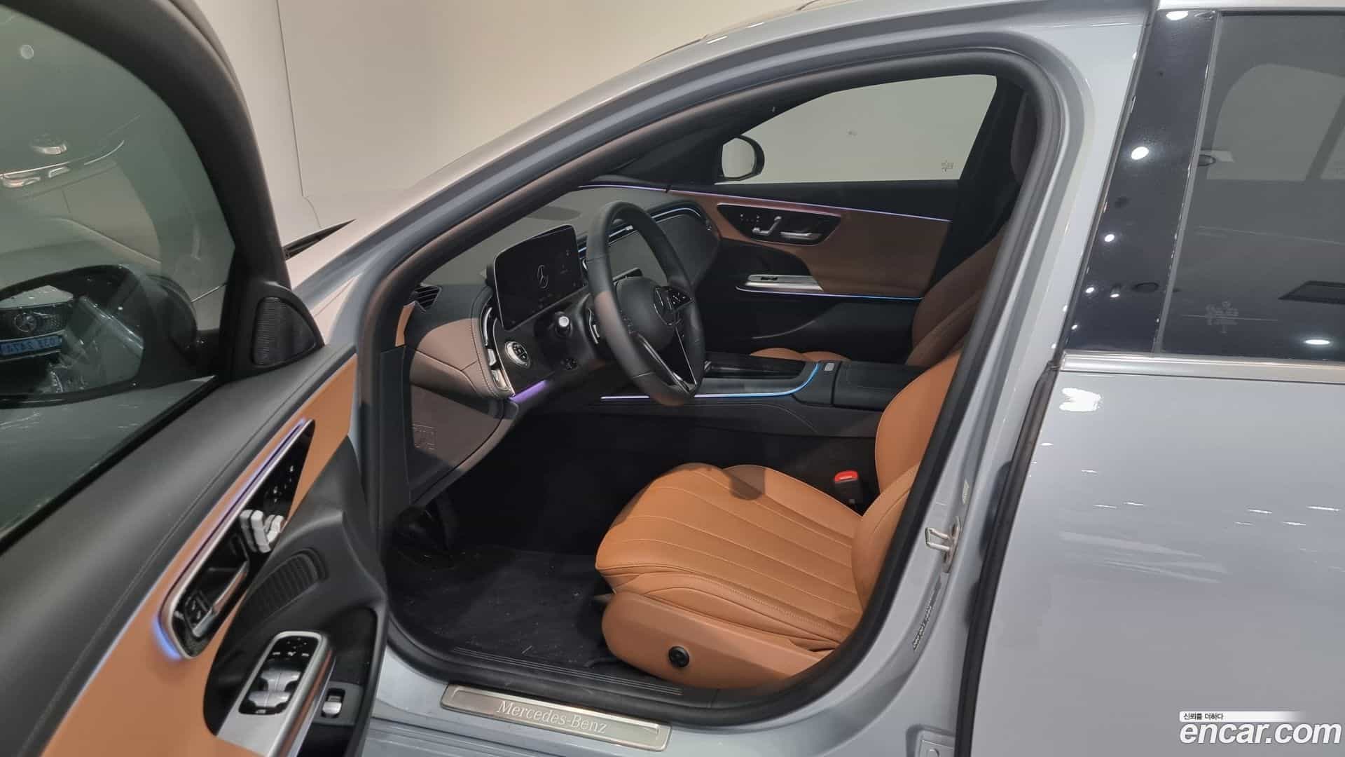 E-Class Mercedes-Benz 2025.6-OPTION-015