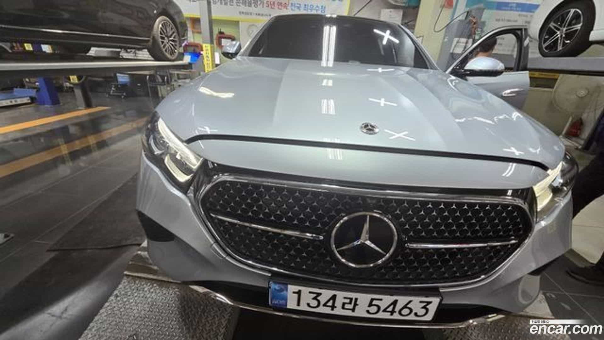 E-Class Mercedes-Benz 2025.6-OPTION-022