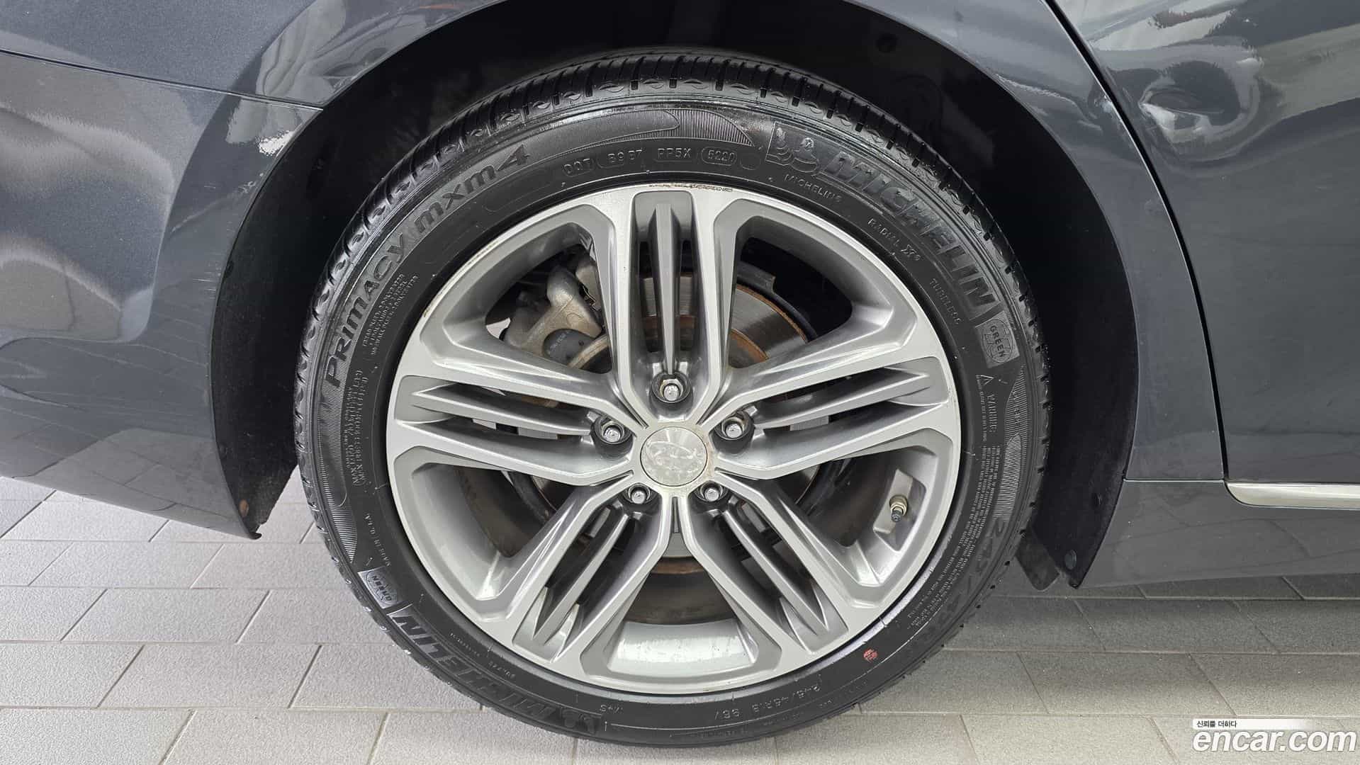 Grandeur Hyundai 2017.11-OUTER-005