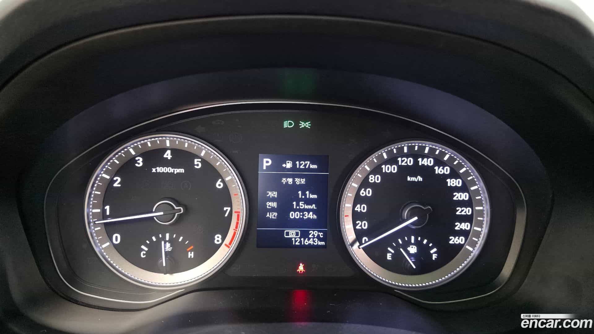 Grandeur Hyundai 2017.11-INNER-008