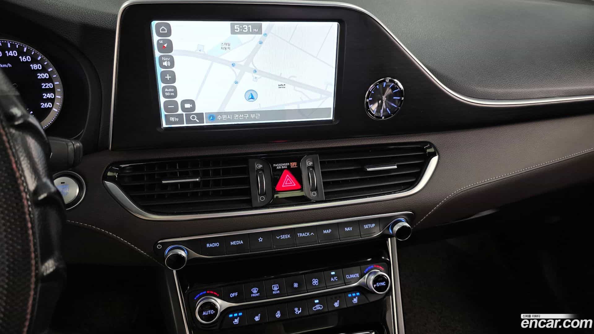 Grandeur Hyundai 2017.11-OPTION-017
