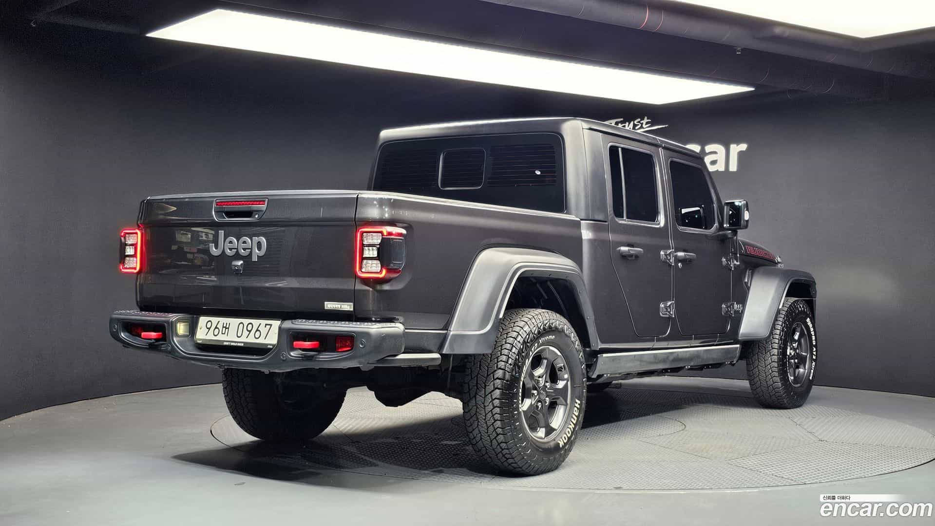 Gladiator Jeep 2021.3-OUTER-002