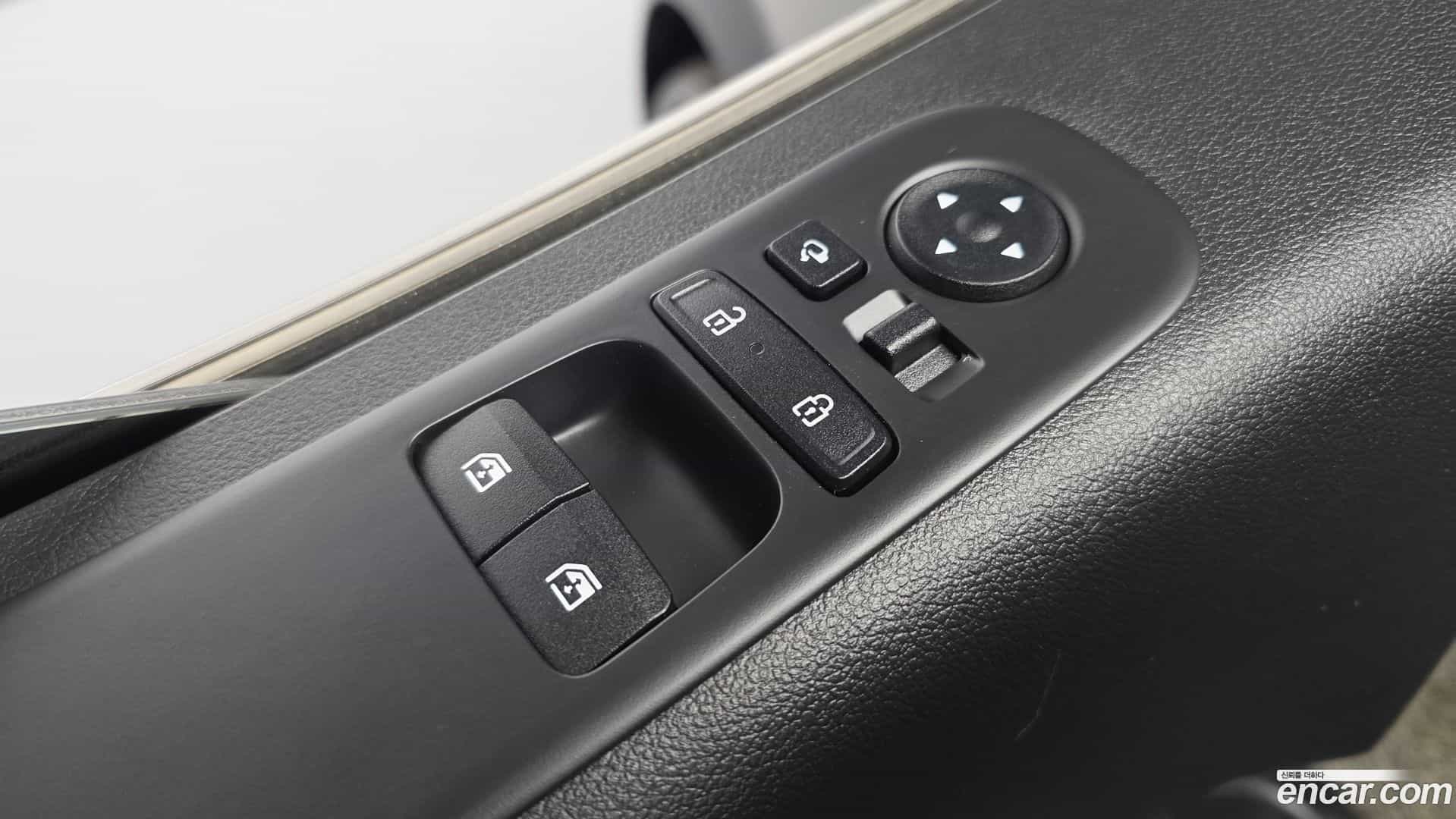 Staria Hyundai 2024.3-OPTION-041