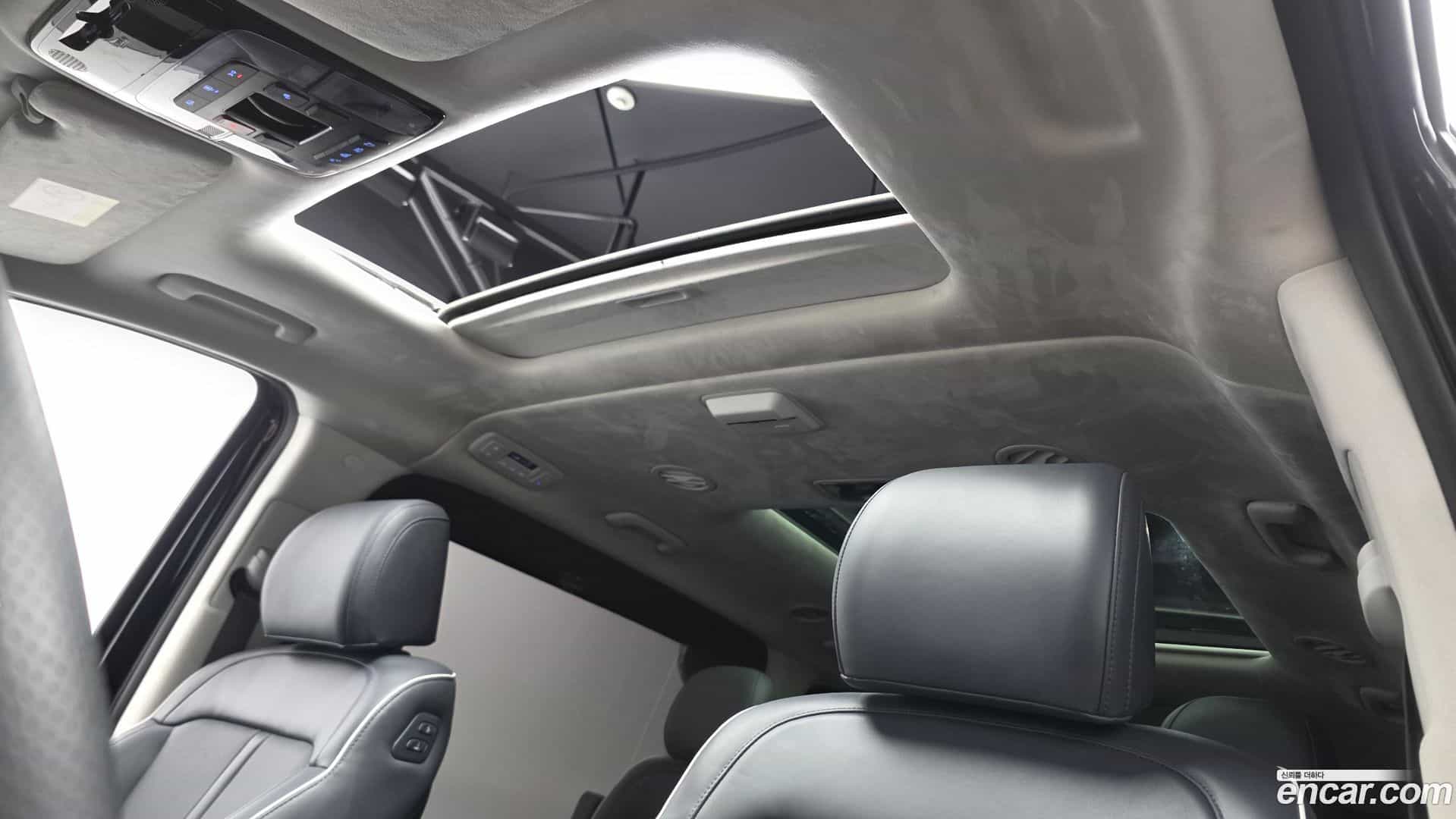 Staria Hyundai 2024.3-OPTION-046