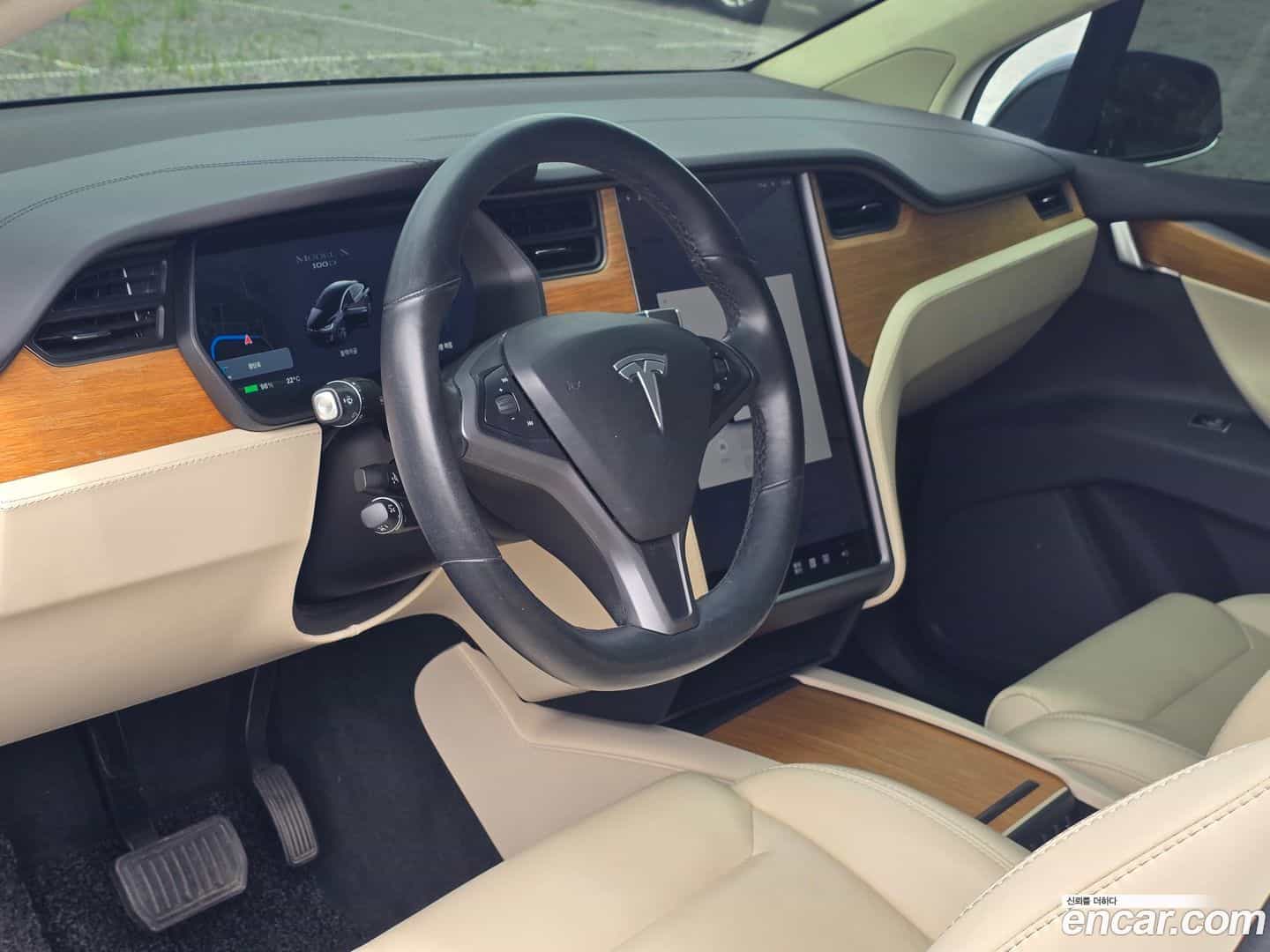 Model X Tesla 2019.11-OUTER-002