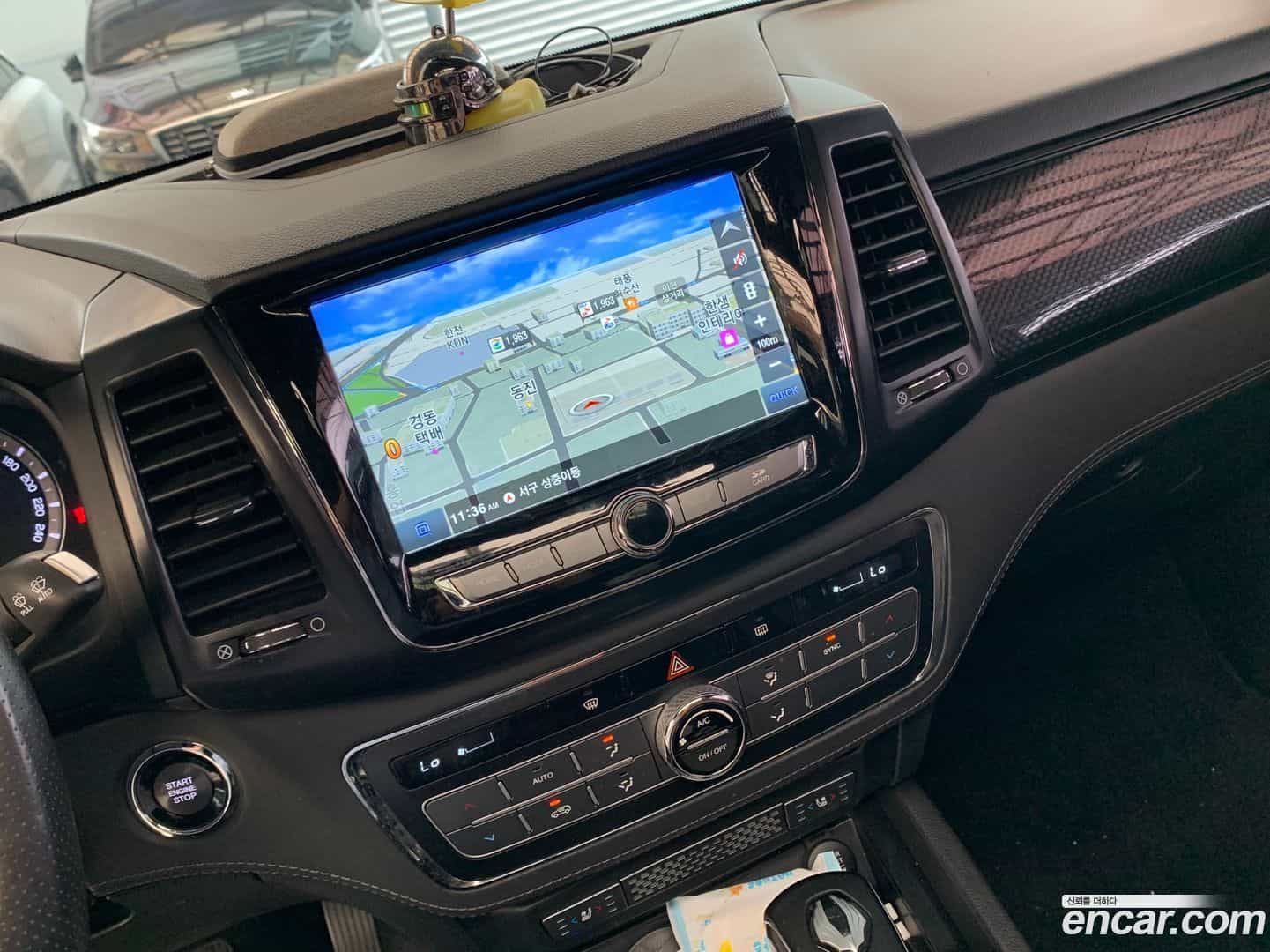 Rexton KG Mobility 2019.1-INNER-009
