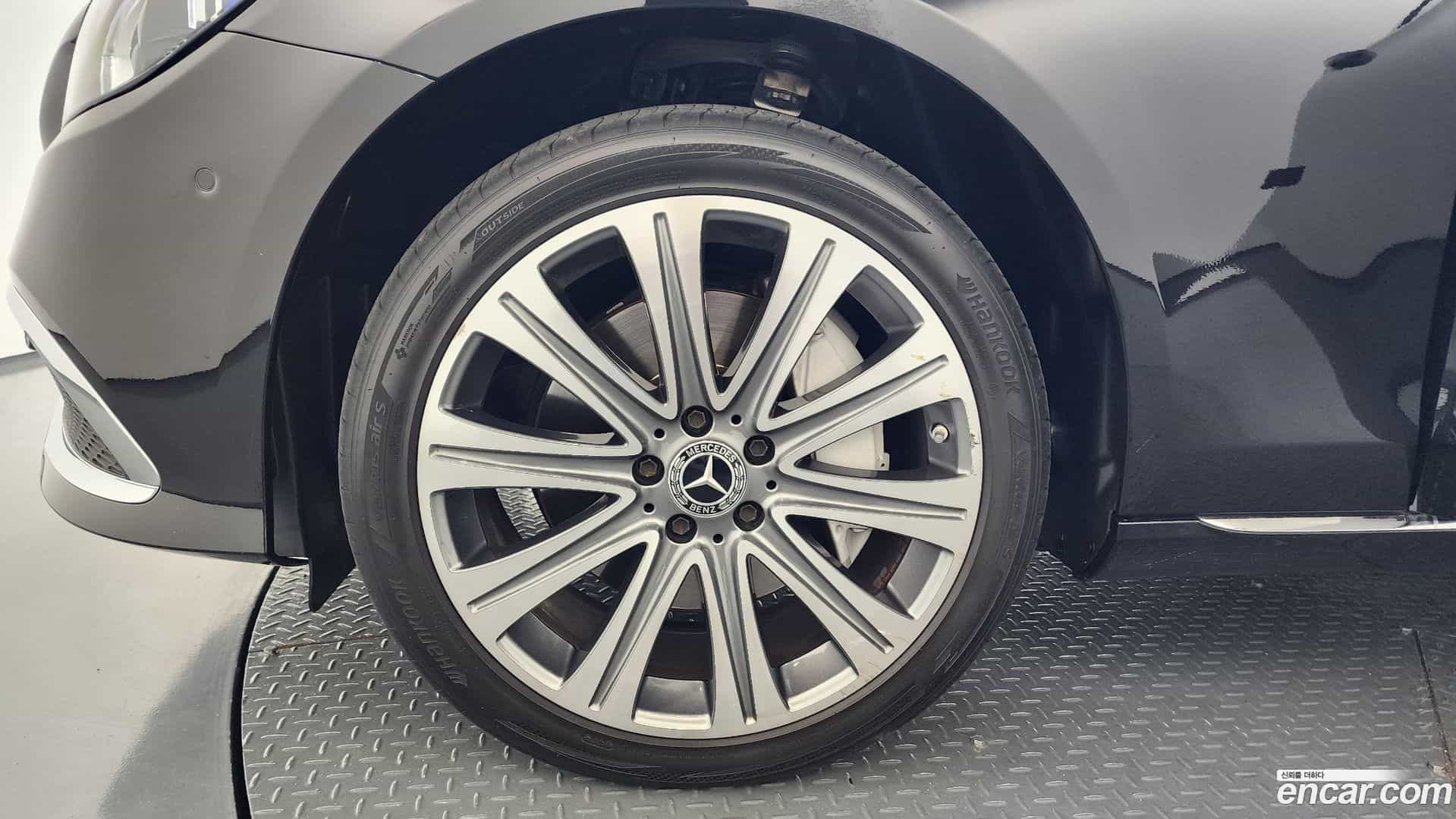 E-Class Mercedes-Benz 2023.2-OUTER-005