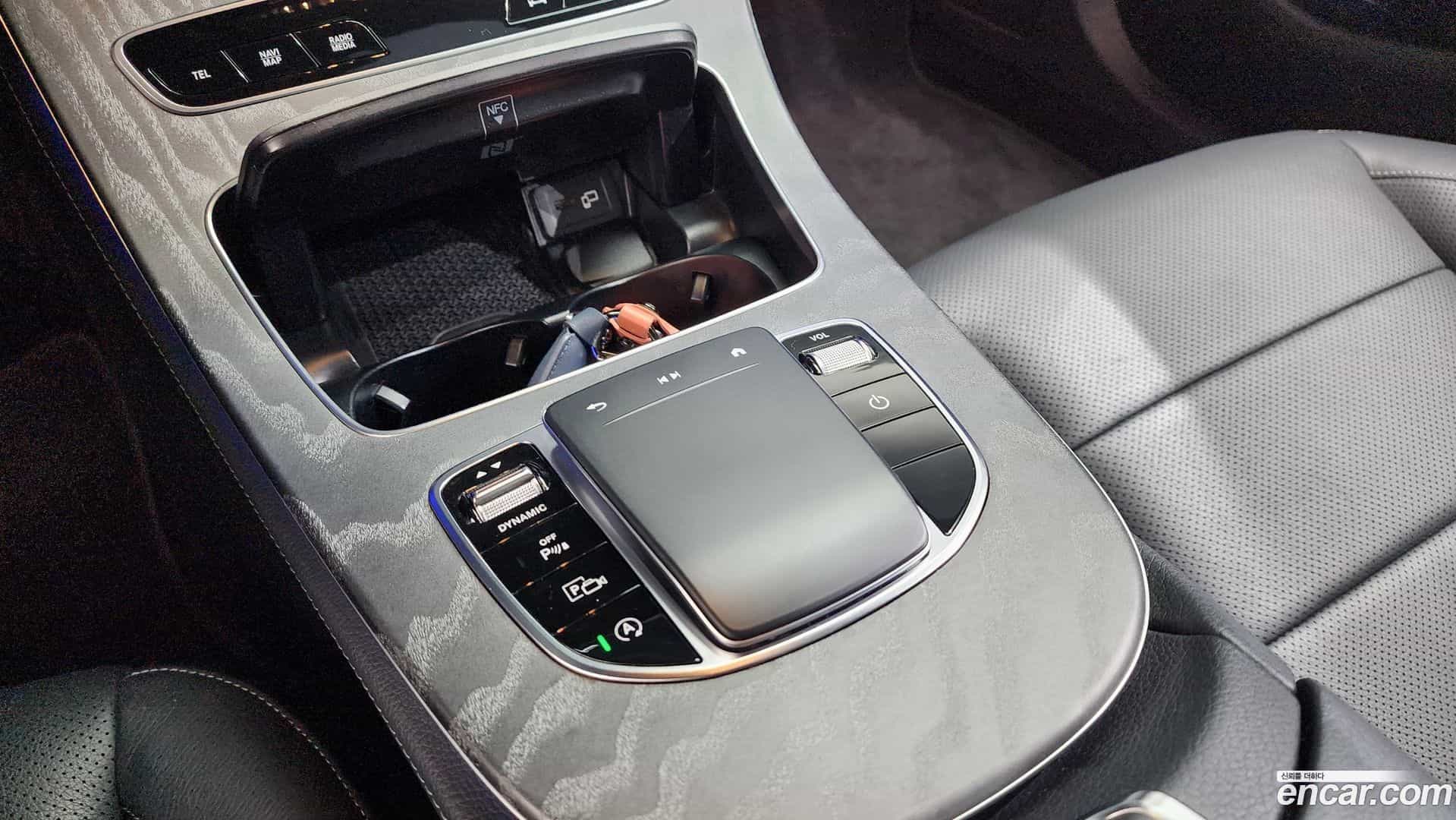E-Class Mercedes-Benz 2023.2-INNER-009