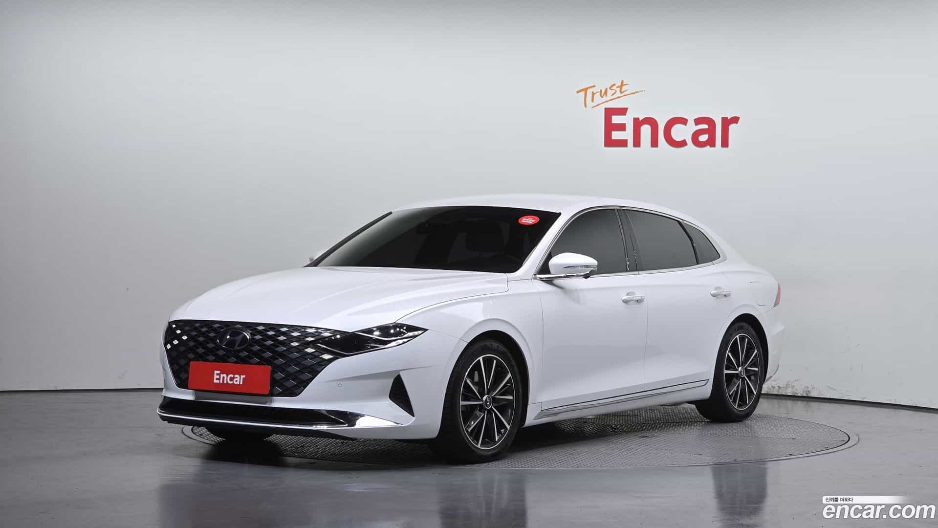 Grandeur Hyundai 2021.6-OUTER-001