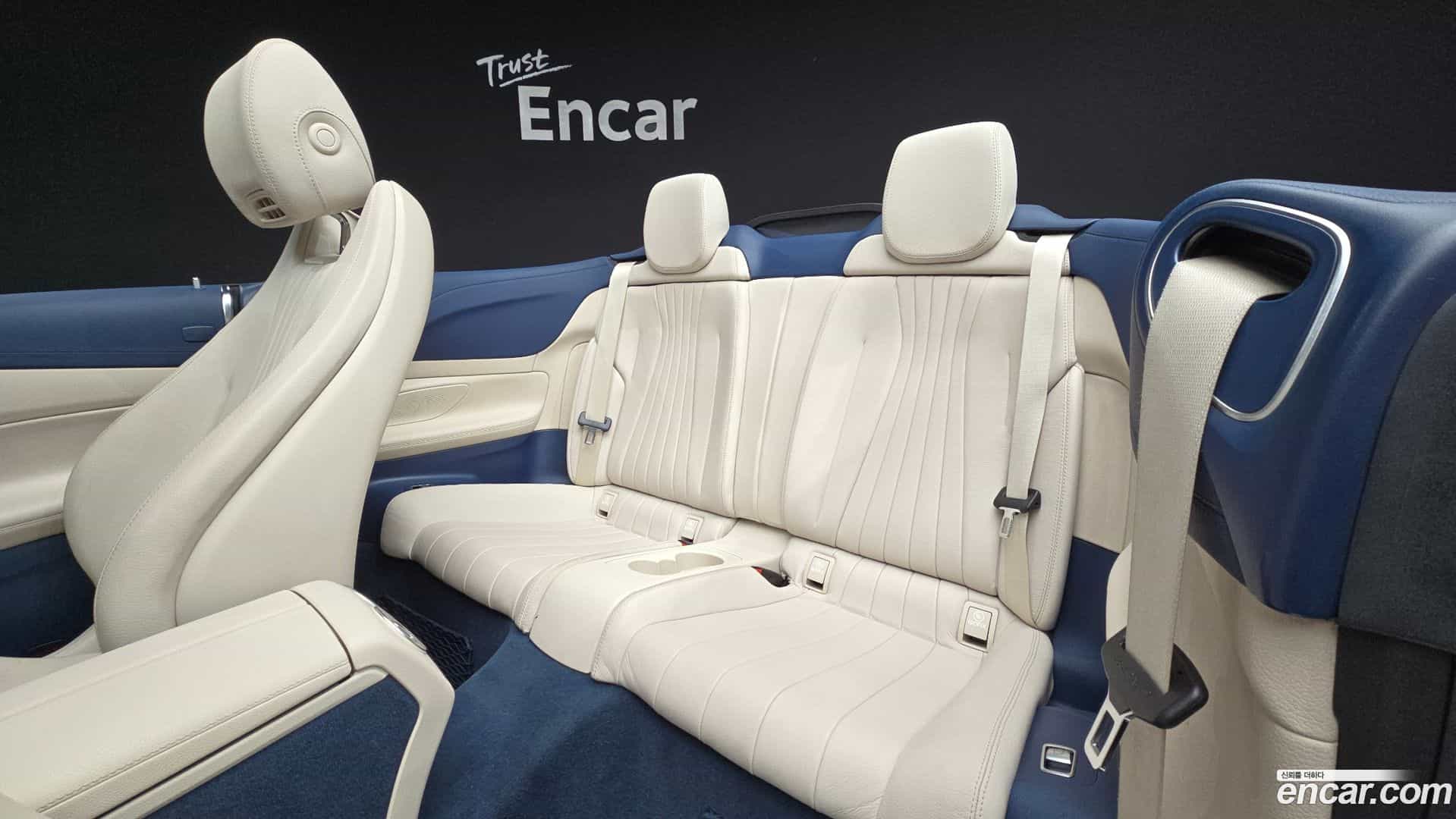 E-Class Mercedes-Benz 2019.9-OPTION-016