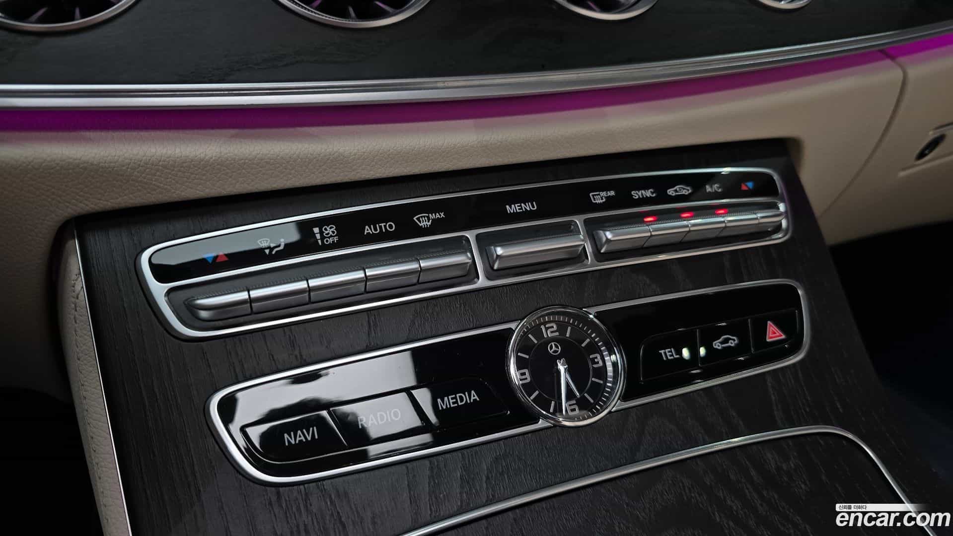 E-Class Mercedes-Benz 2019.9-OPTION-022