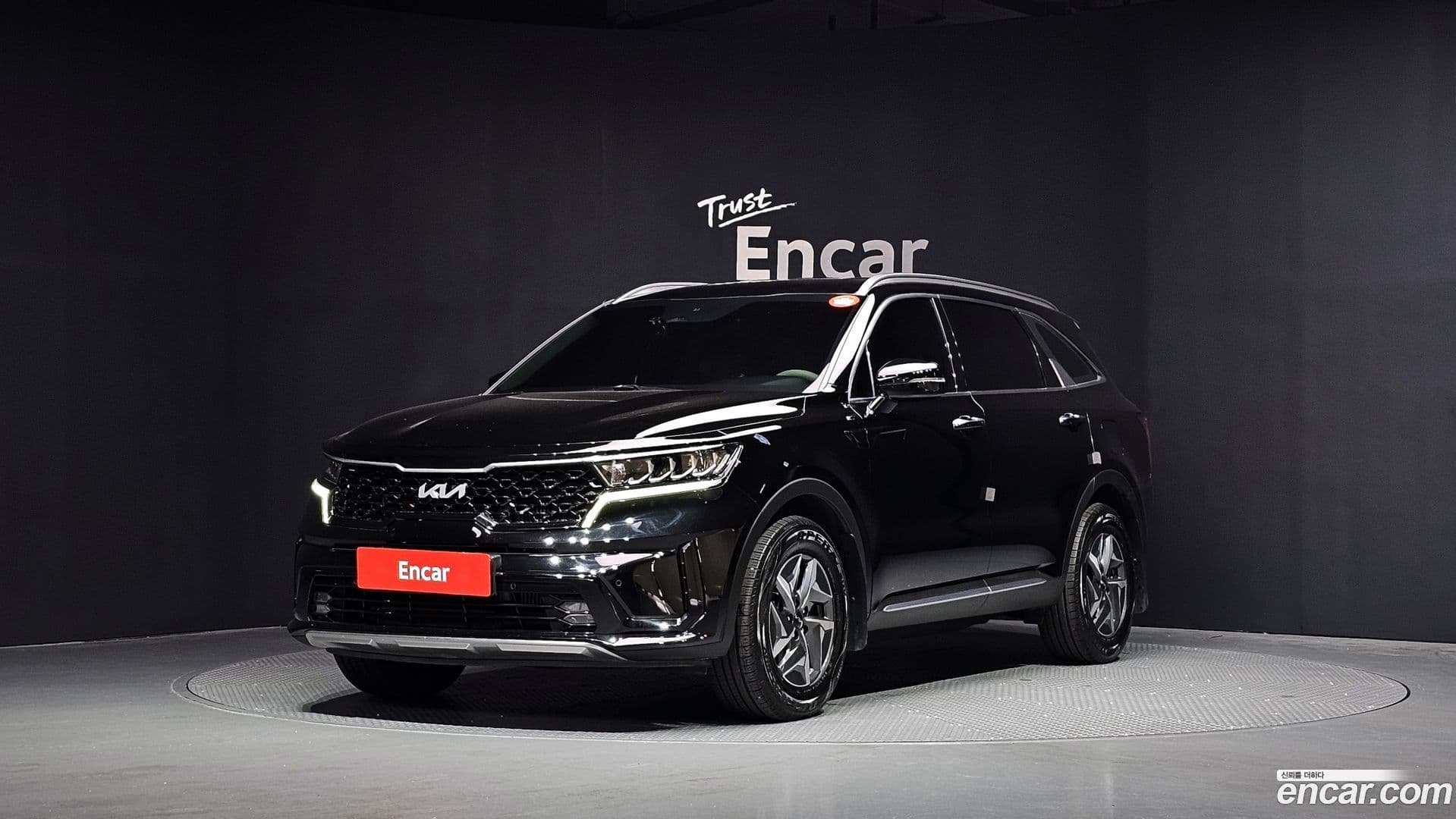 Main__Slider__Photo:Sorento Kia 2022.3-0