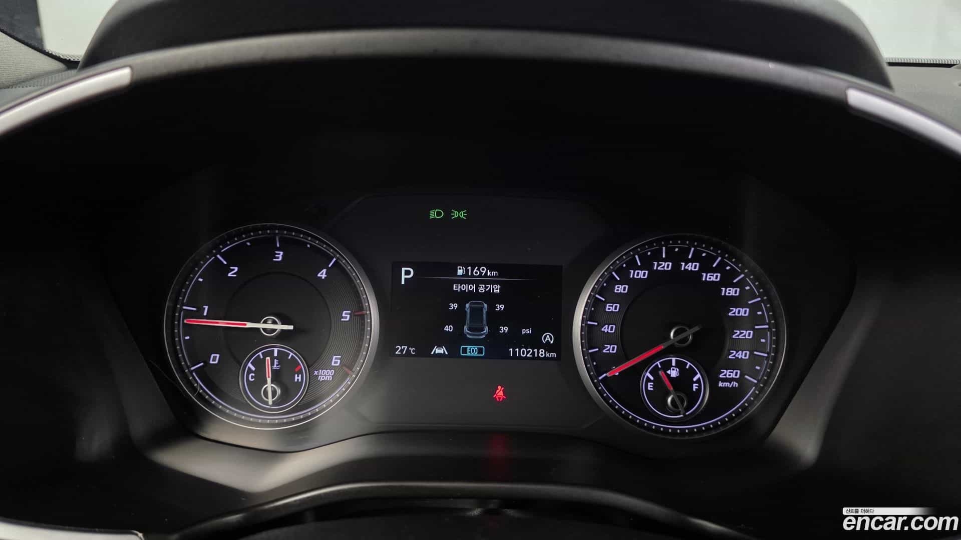 Santafe Hyundai 2021.2-INNER-008