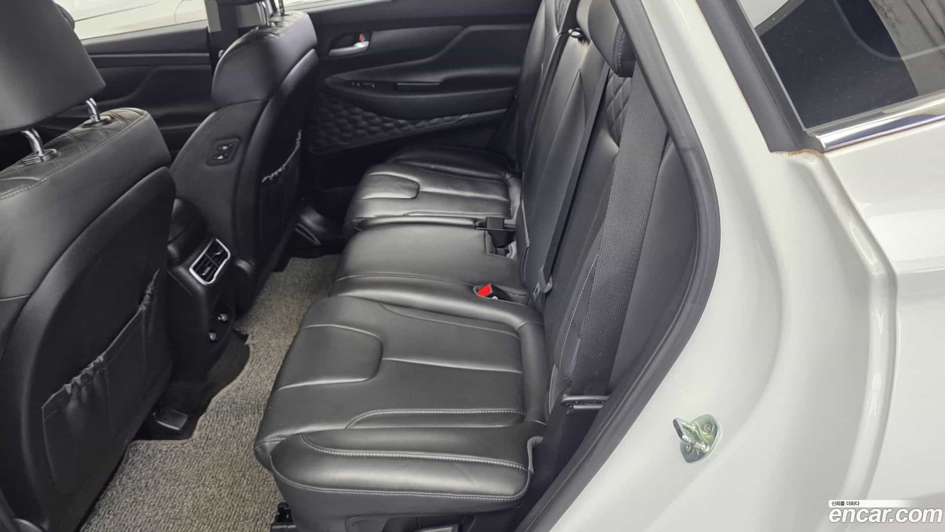 Santafe Hyundai 2021.2-INNER-036