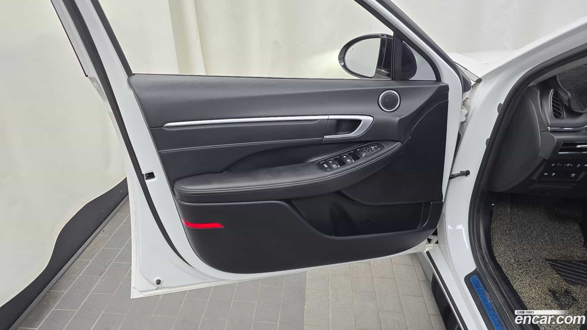 Sonata Hyundai 2022.2-INNER-034