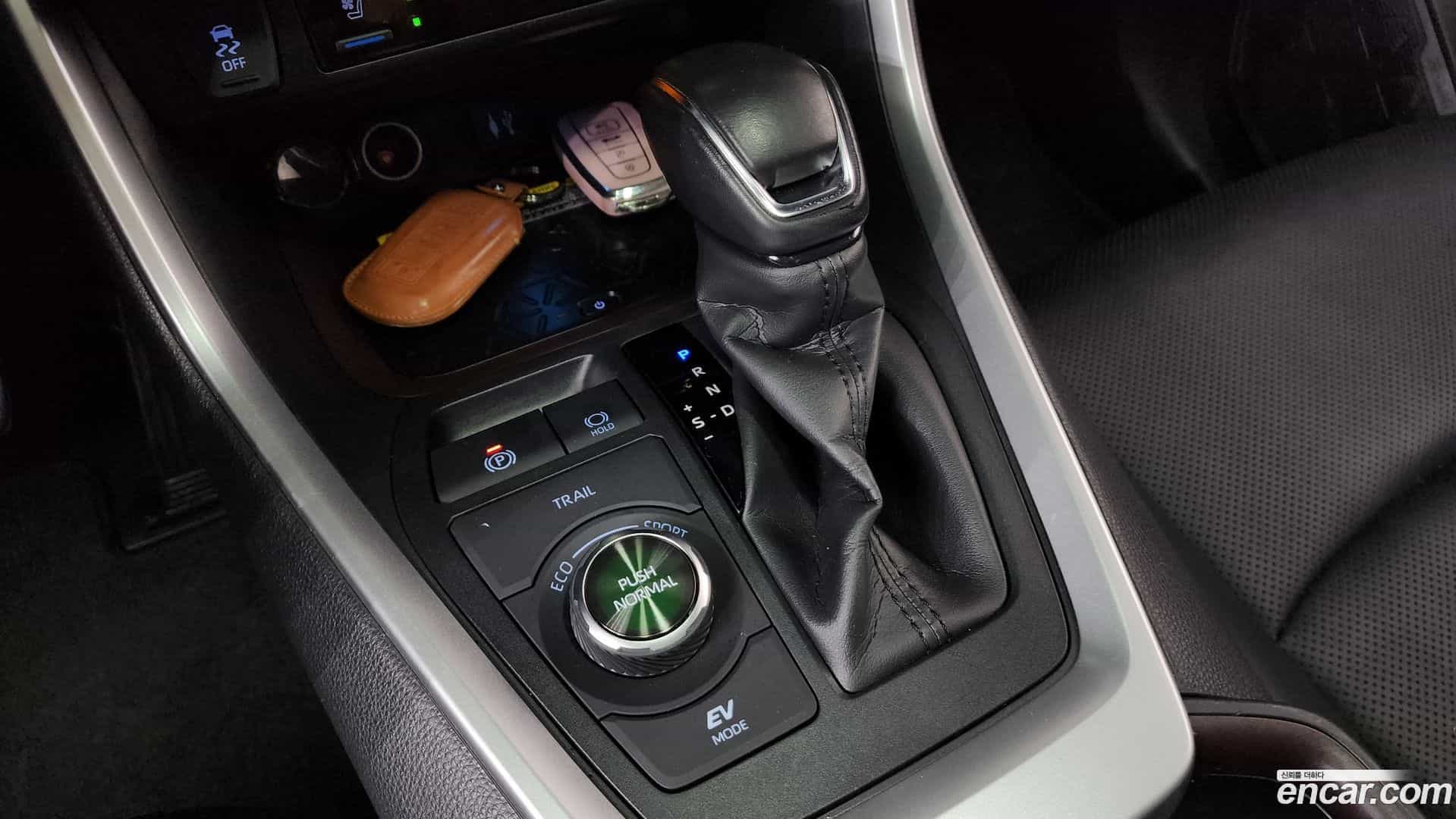 RAV4 Toyota 2019.6-INNER-009