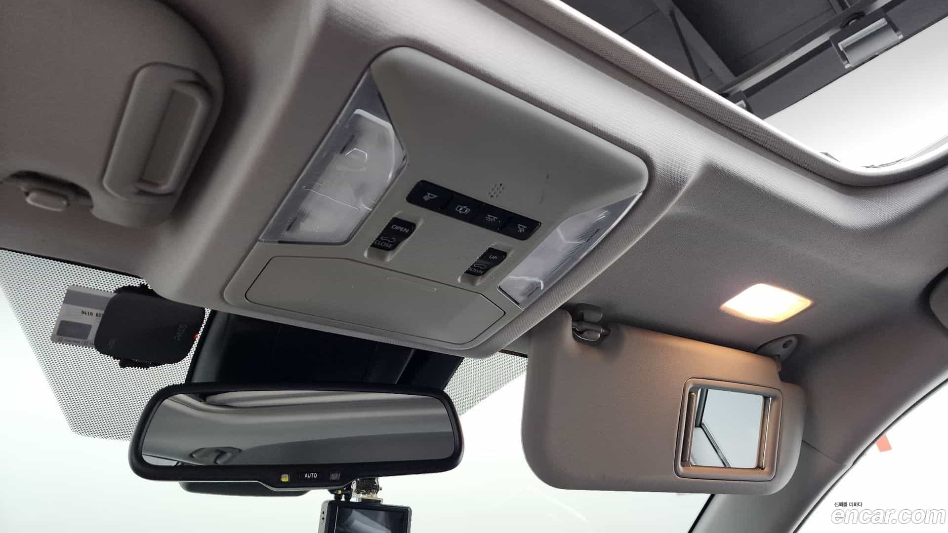 RAV4 Toyota 2019.6-OPTION-024