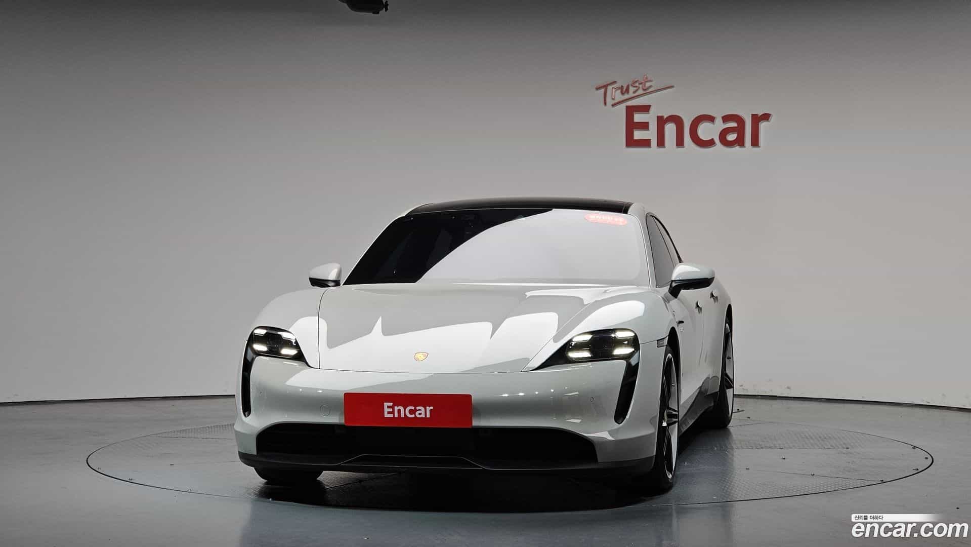 Taycan Porsche 2022.3-OUTER-003