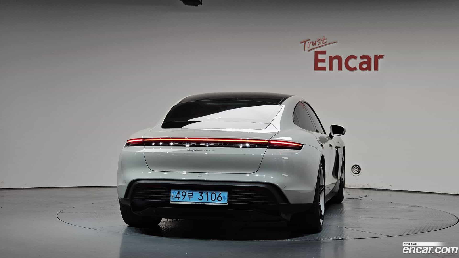 Taycan Porsche 2022.3-OUTER-004