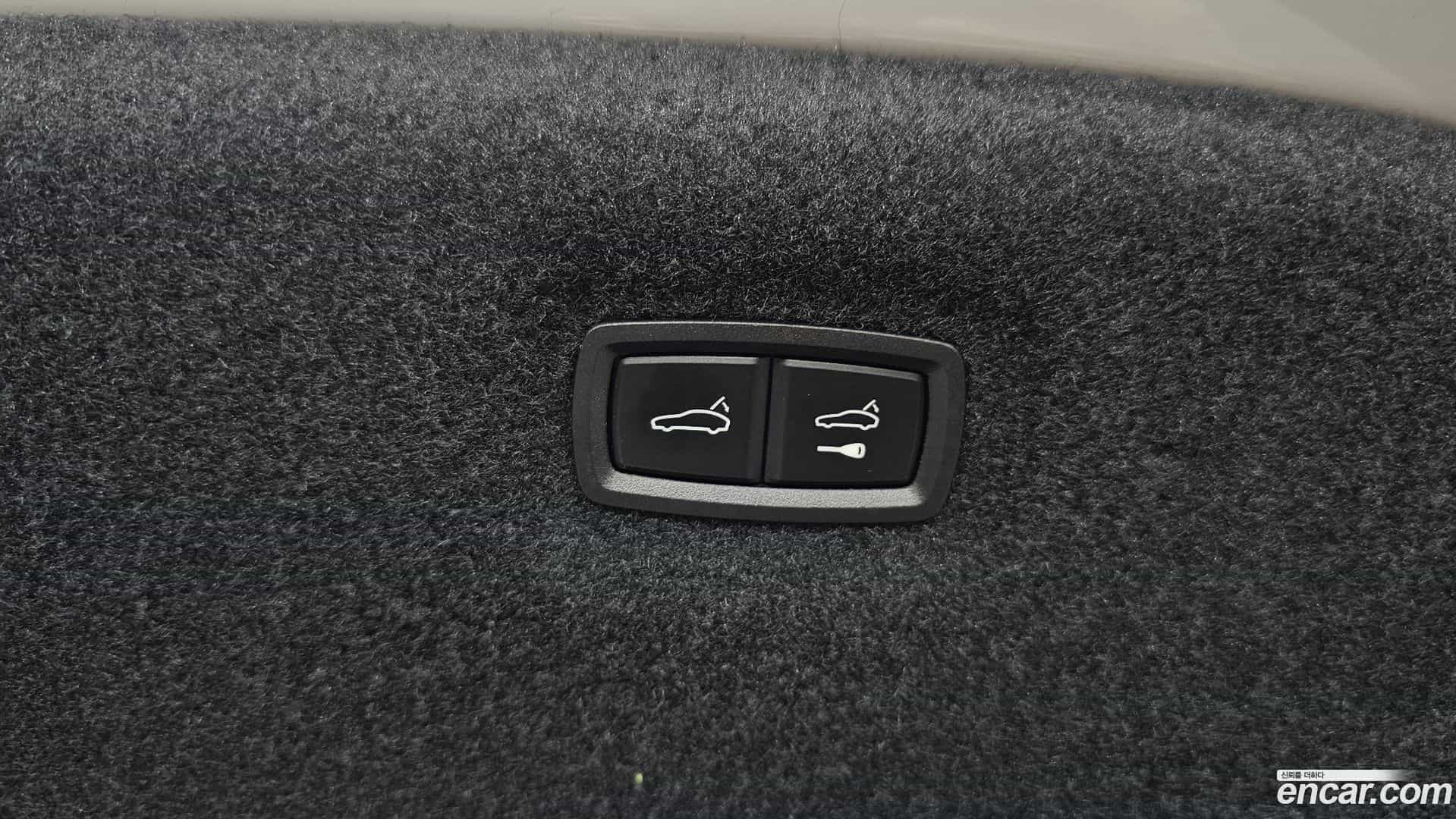 Taycan Porsche 2022.3-OPTION-047
