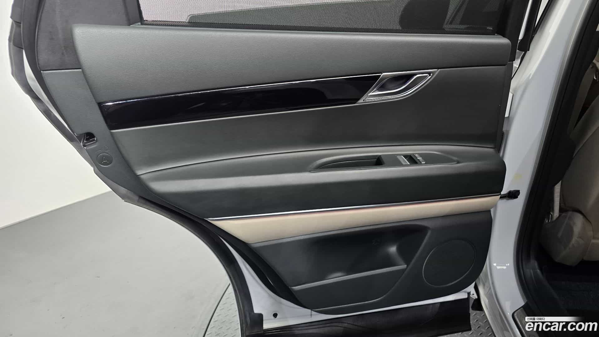 GV80 Genesis 2023.10-INNER-035