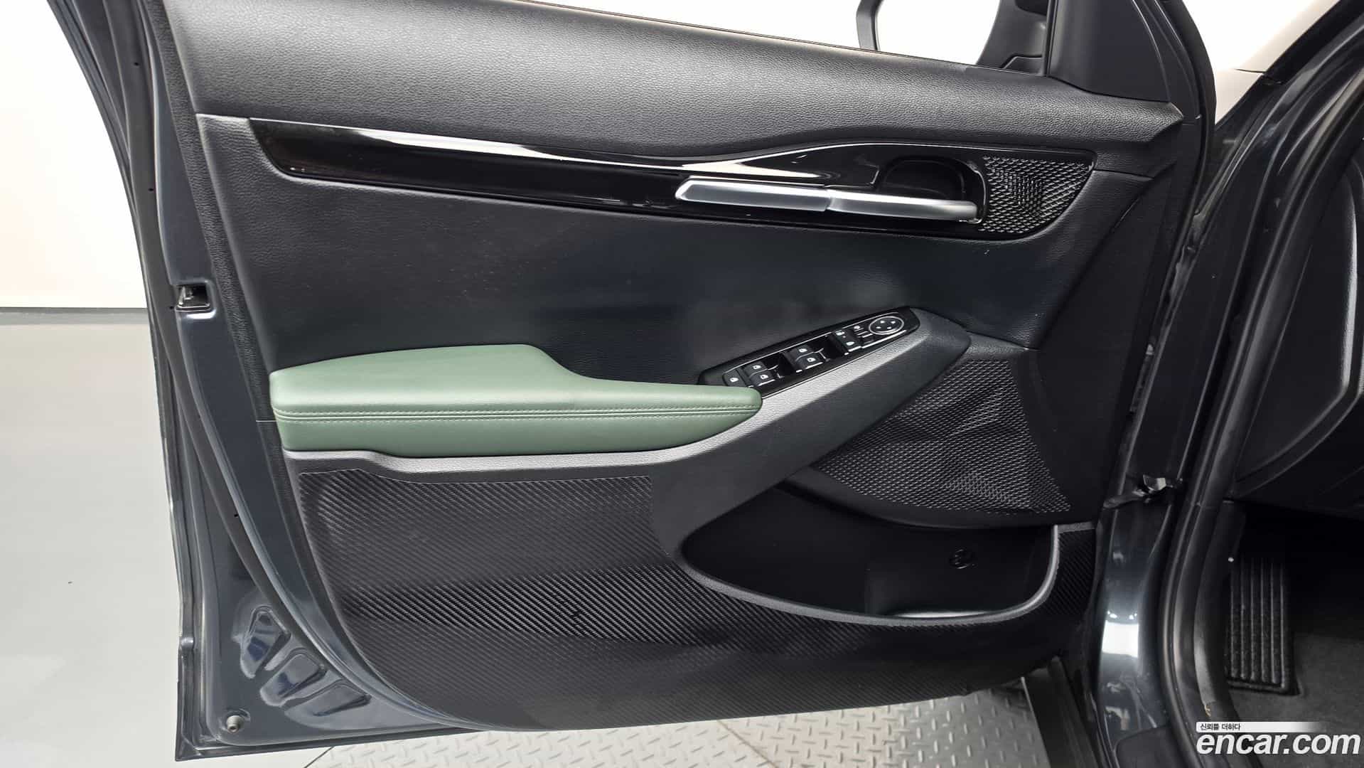 Seltos Kia 2023.6-INNER-034