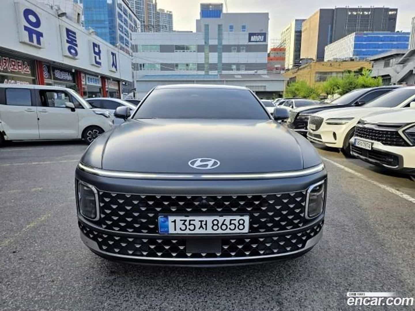 Grandeur Hyundai 2023.9-OUTER-002