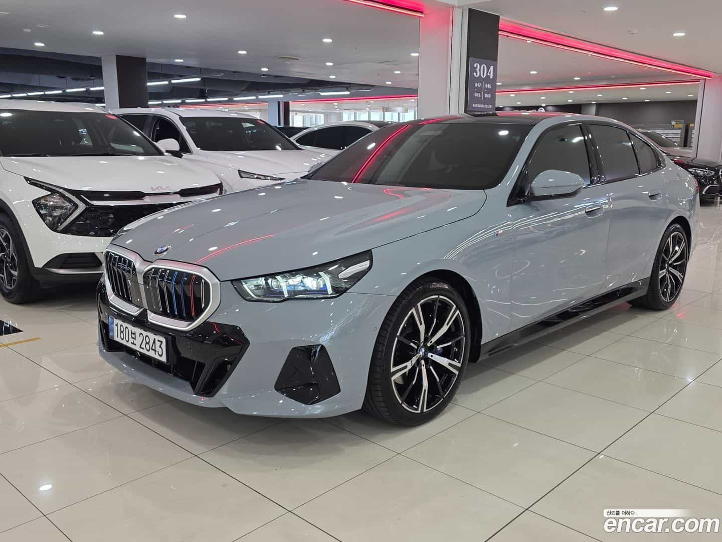 5-Series BMW 2025.0-OUTER-001