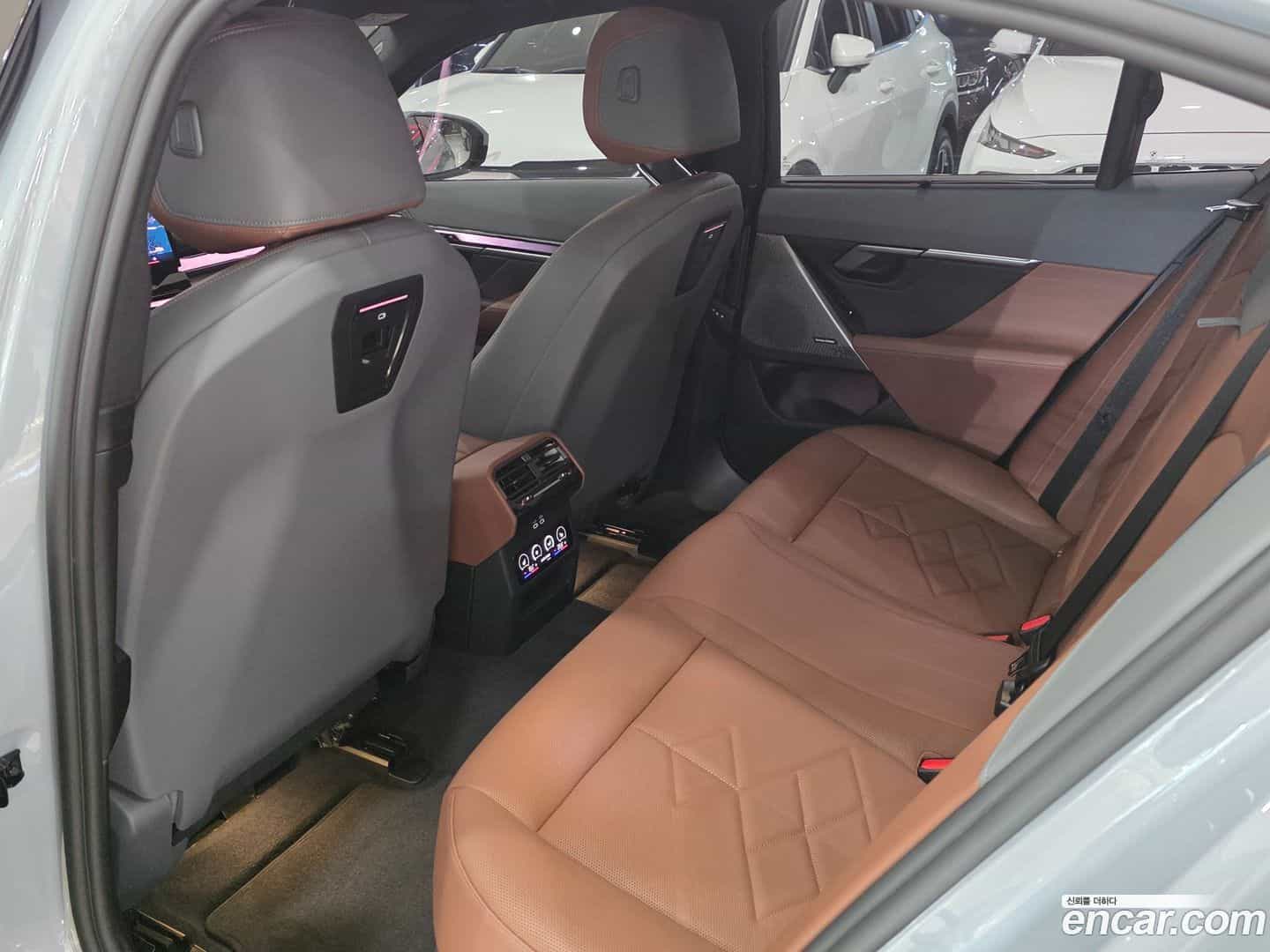 5-Series BMW 2025.0-INNER-010