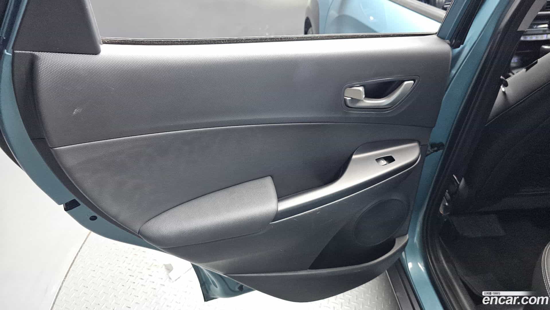 Kona Hyundai 2018.8-INNER-035