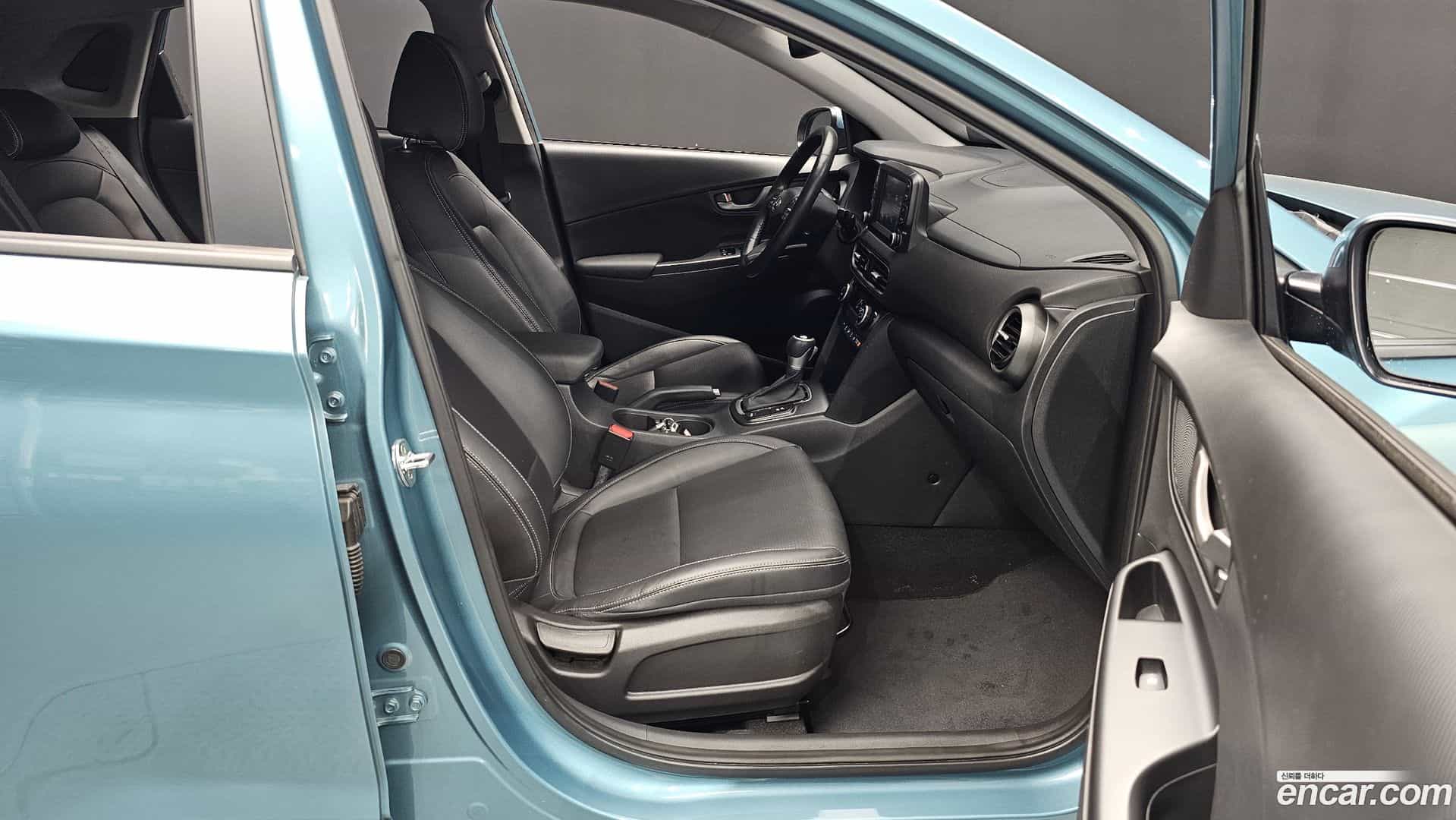 Kona Hyundai 2018.8-INNER-036