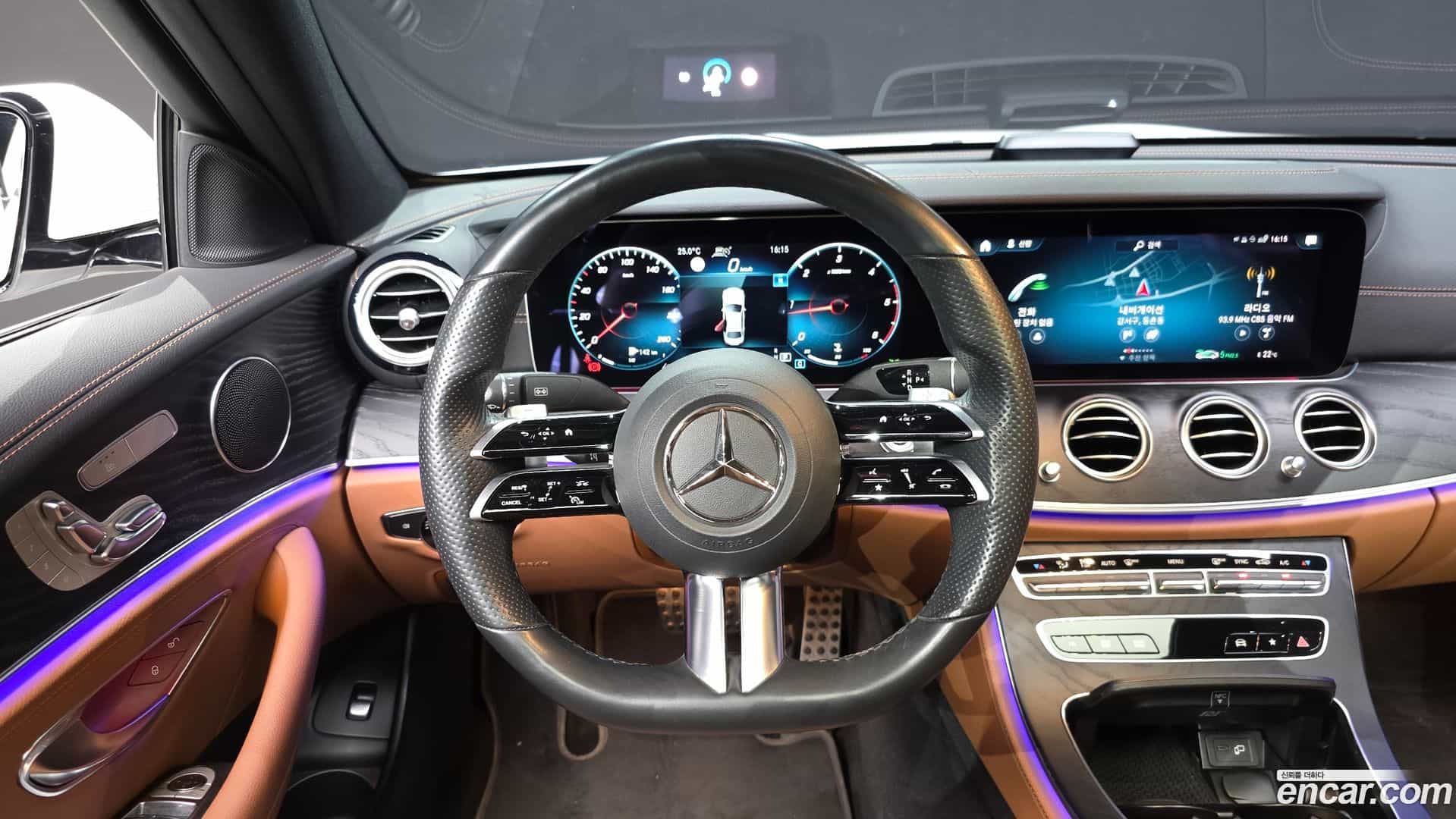 E-Class Mercedes-Benz 2021.8-OPTION-017