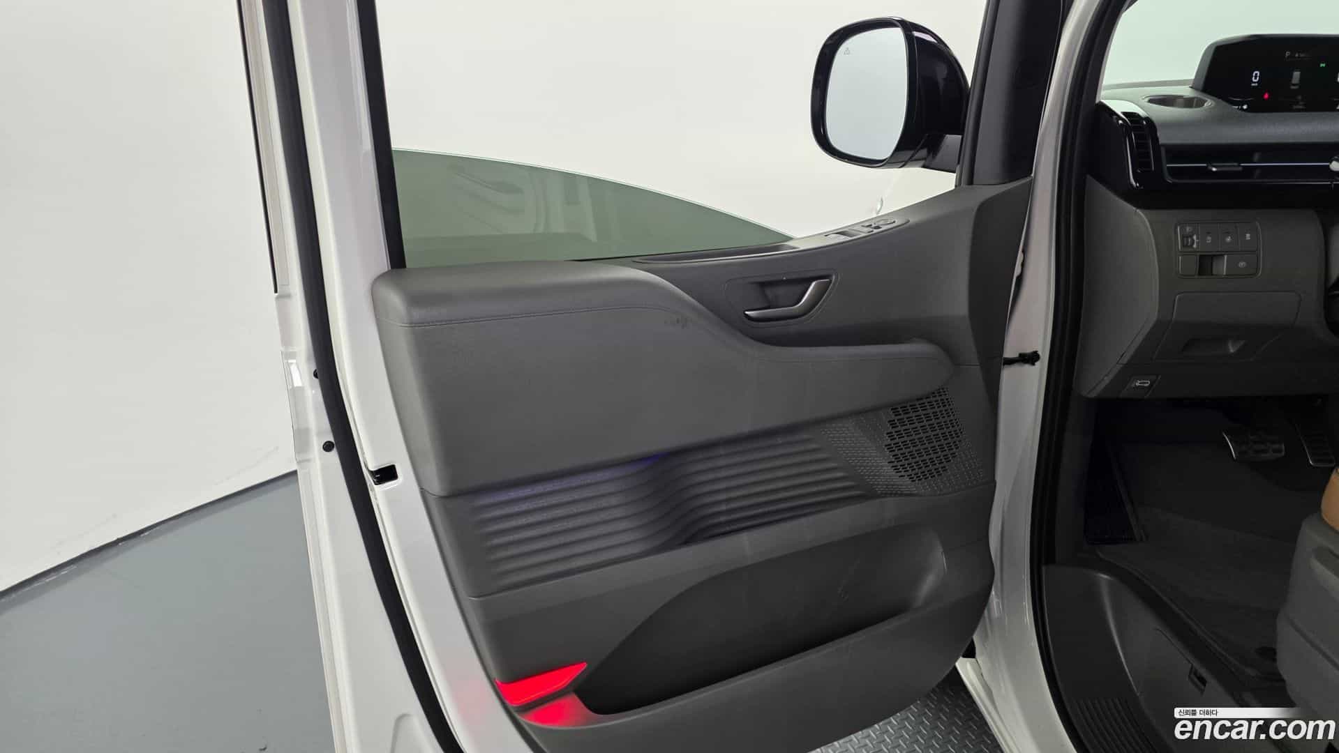 Staria Hyundai 2024.3-INNER-034